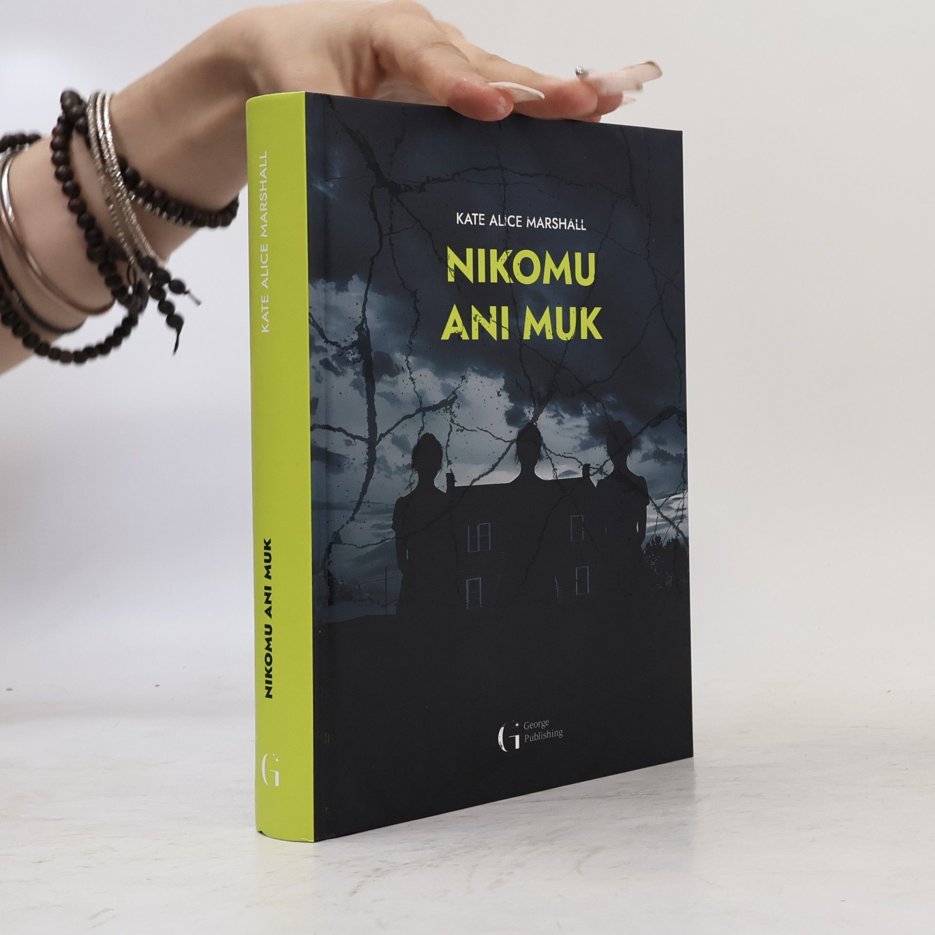 Kate Alice Marshall Nikomu ani muk