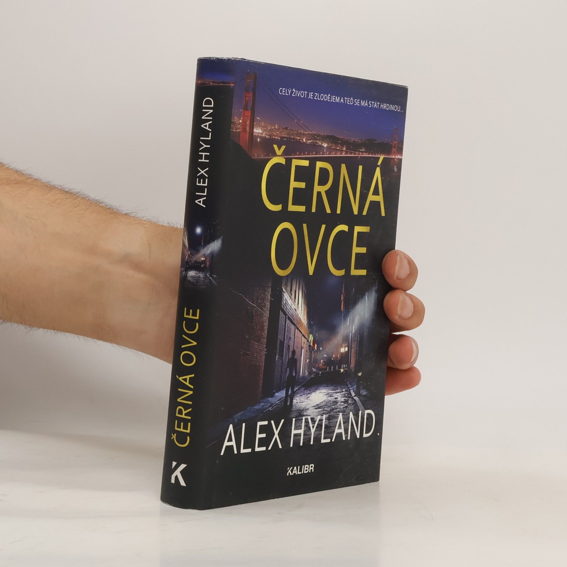 Alex Hyland Černá ovce