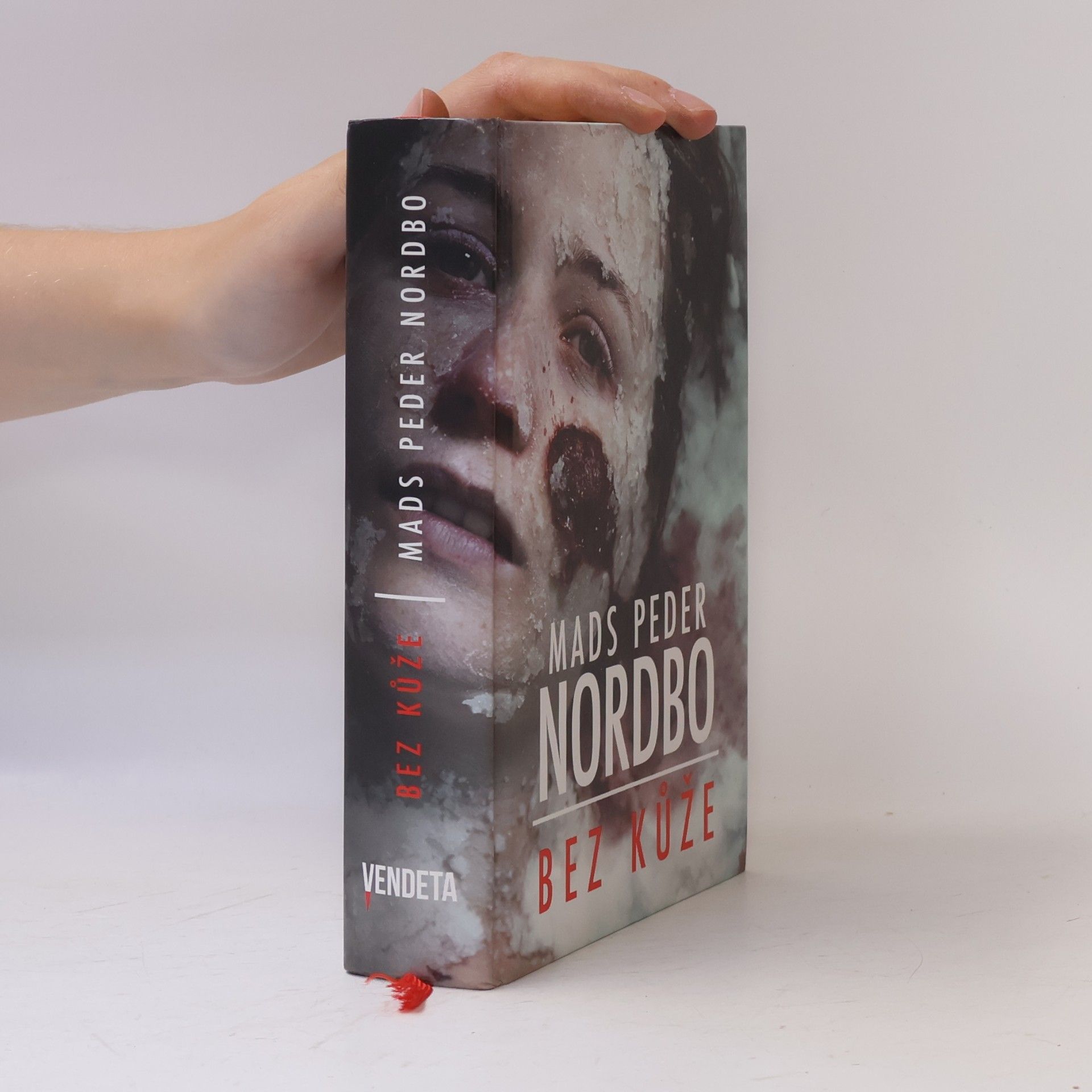 Mads Peder Nordbo Bez kůže