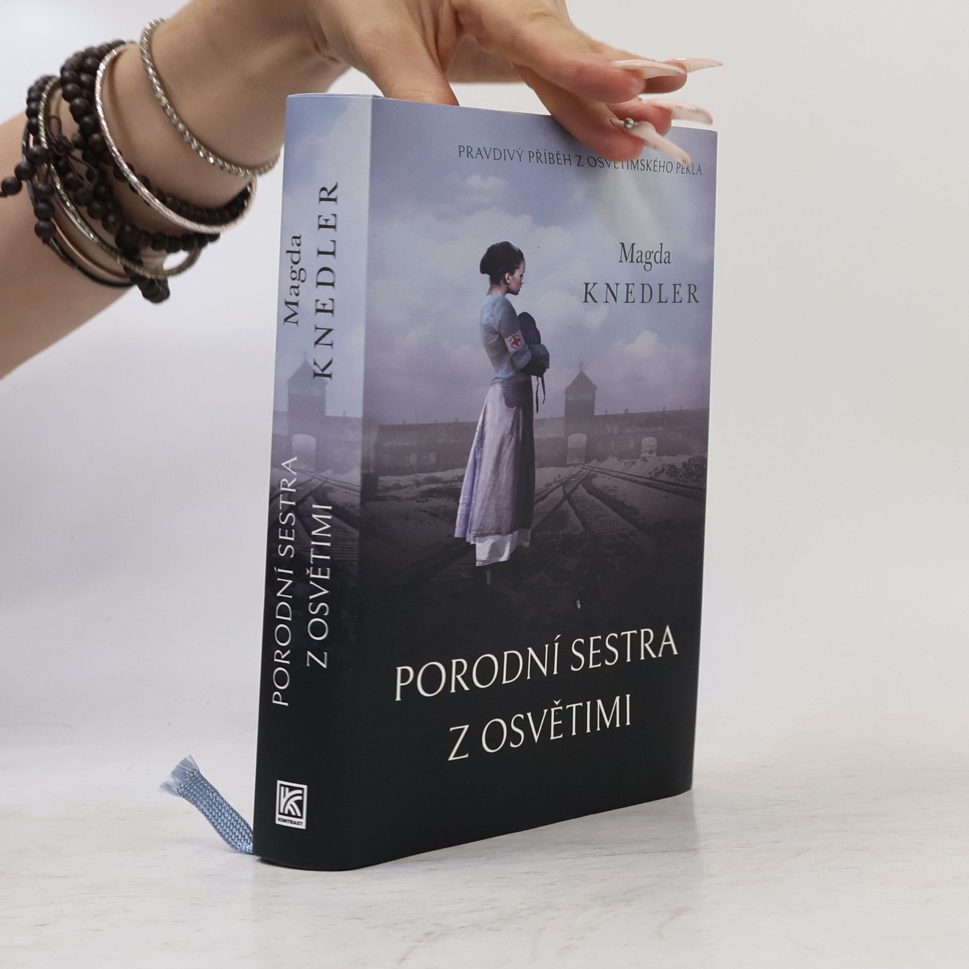 Magdalena Knedler Porodní sestra z Osvětimi
