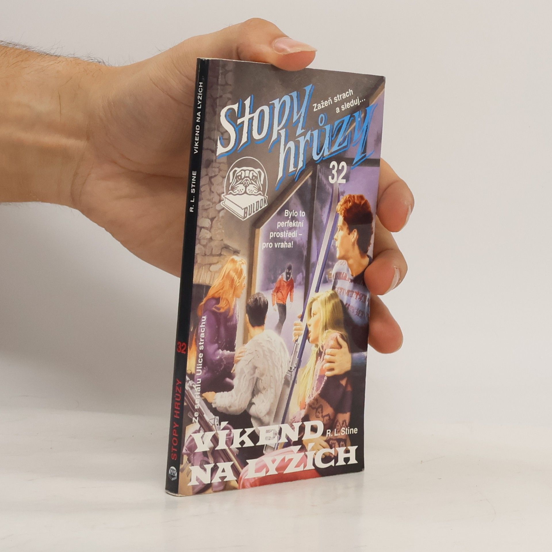 R. L. Stine Víkend na lyžích. Stopy hrůzy 32