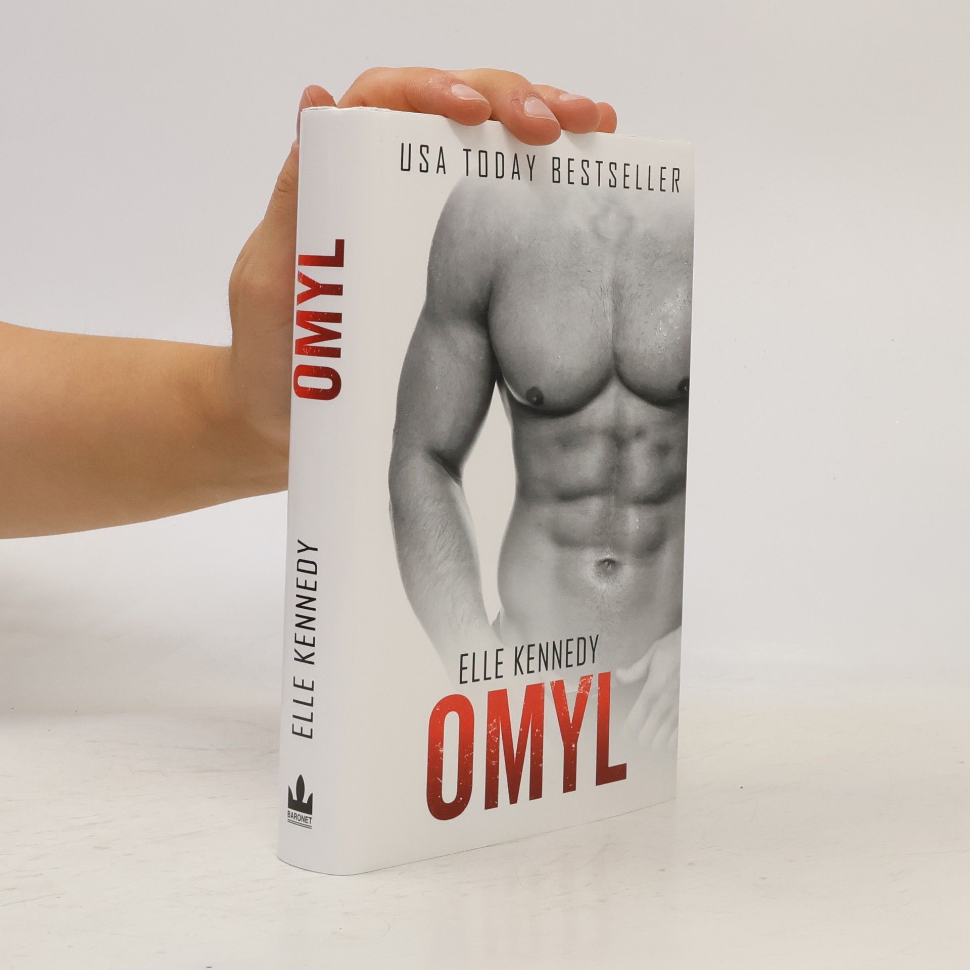 Elle Kennedy Omyl