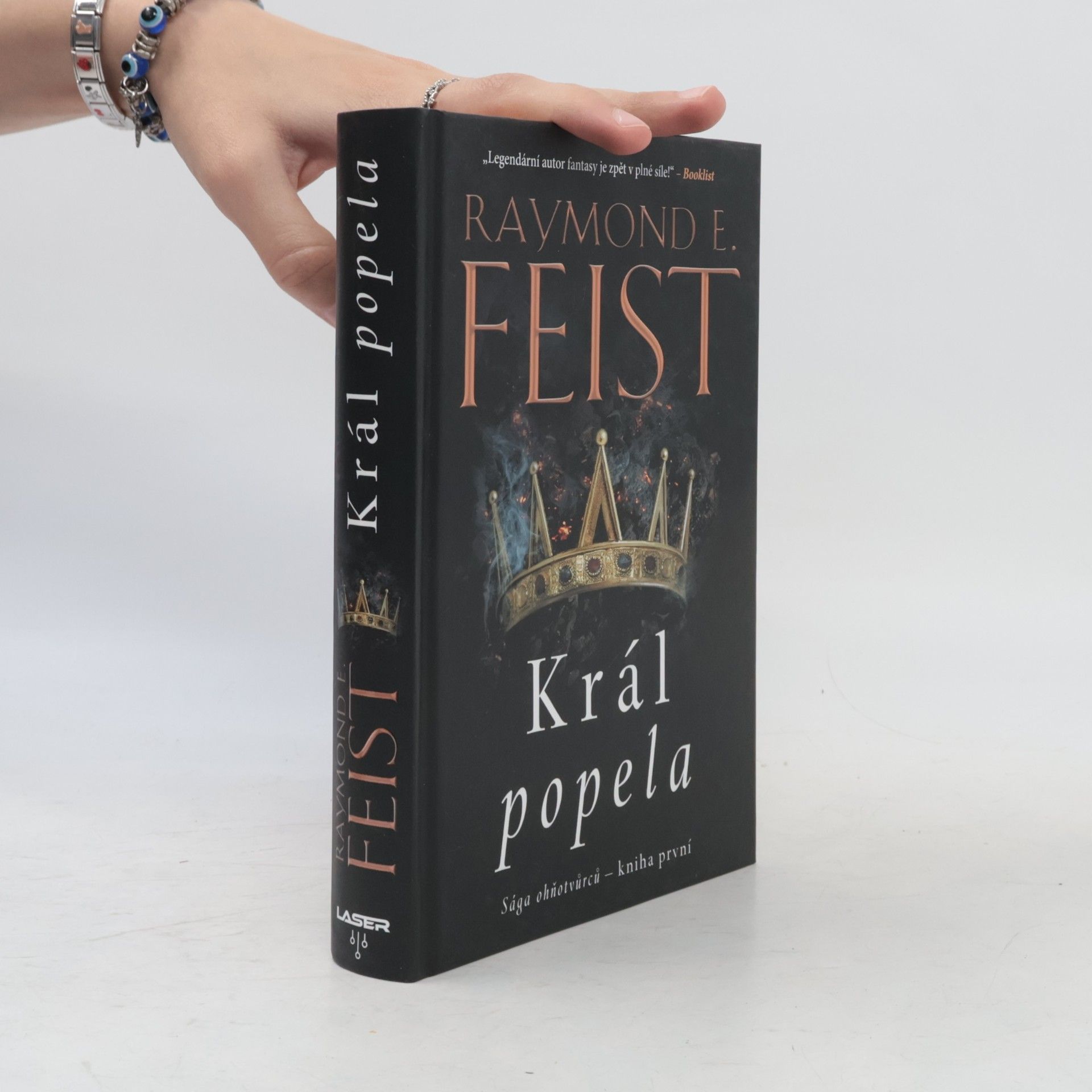 Raymond E. Feist Král popela