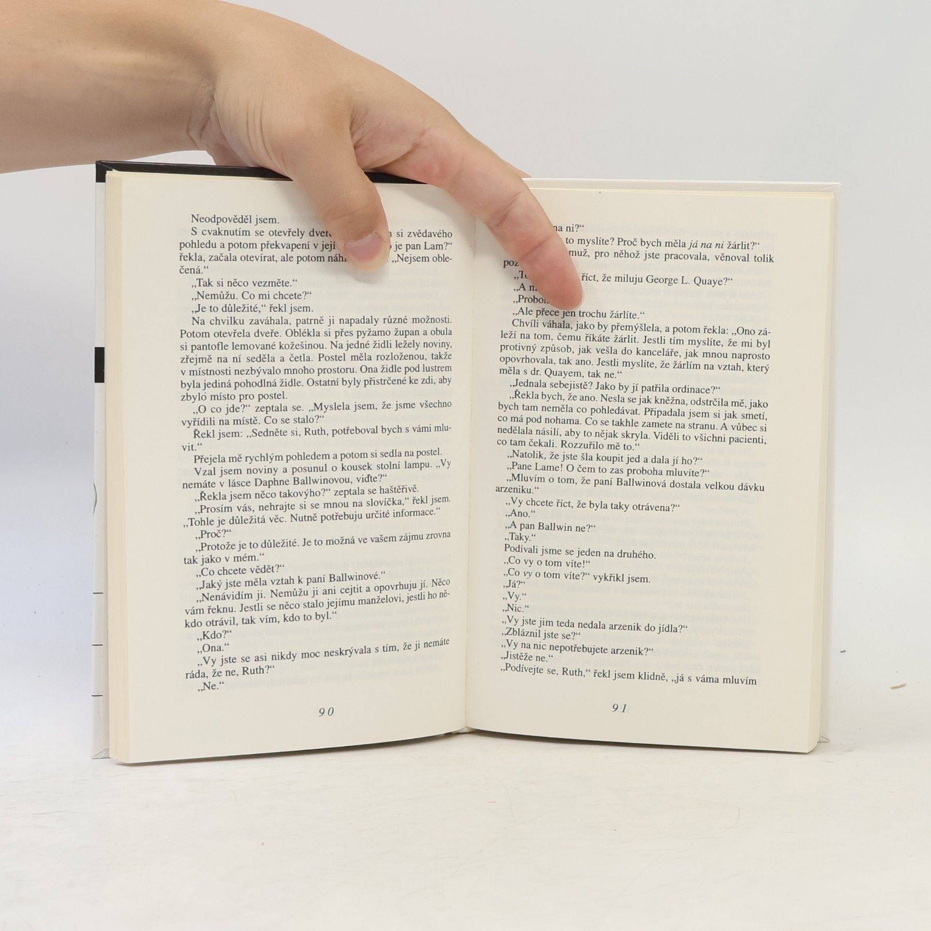 Erle Stanley Gardner Blázni umírají v pátek