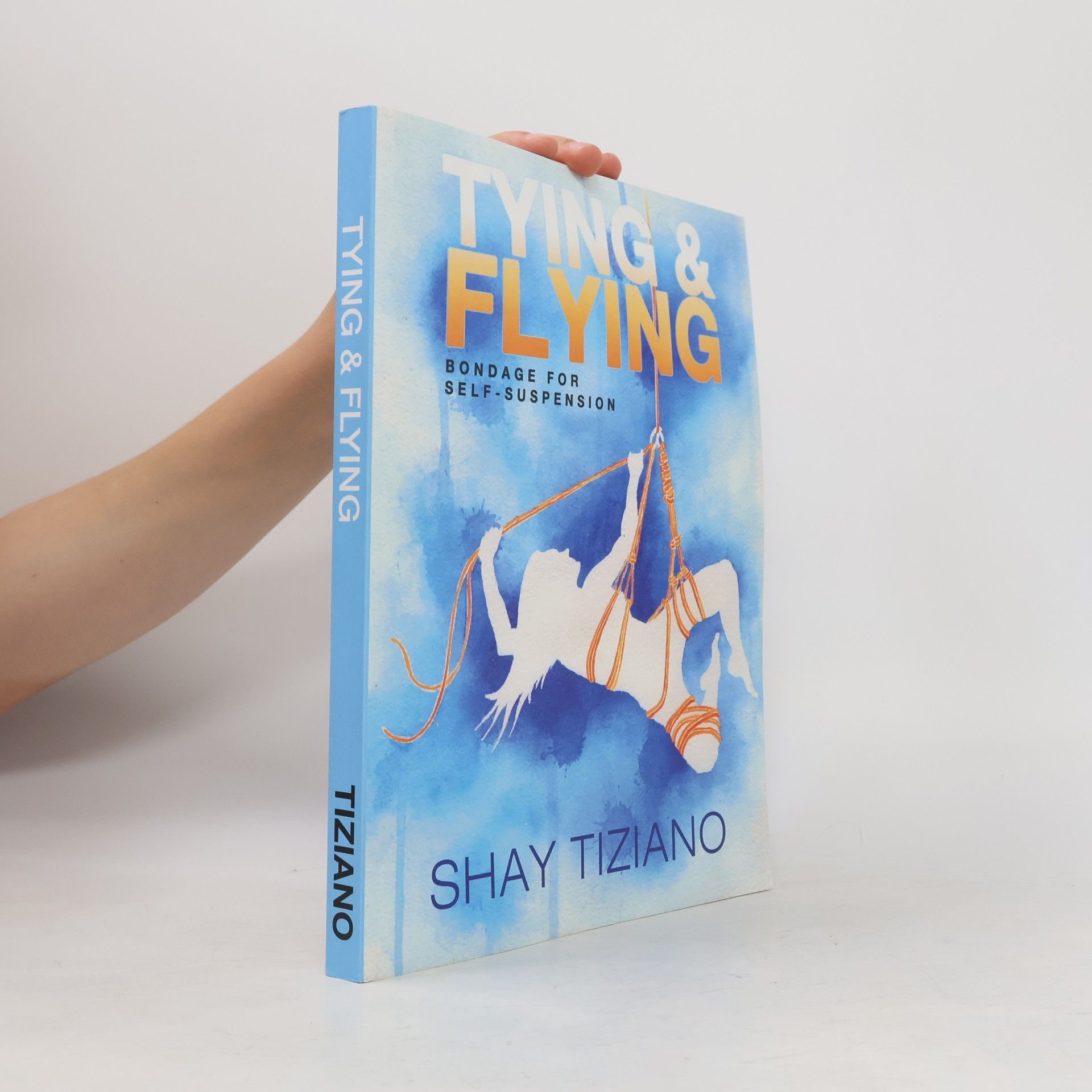 Shay Tiziano Tying and Flying