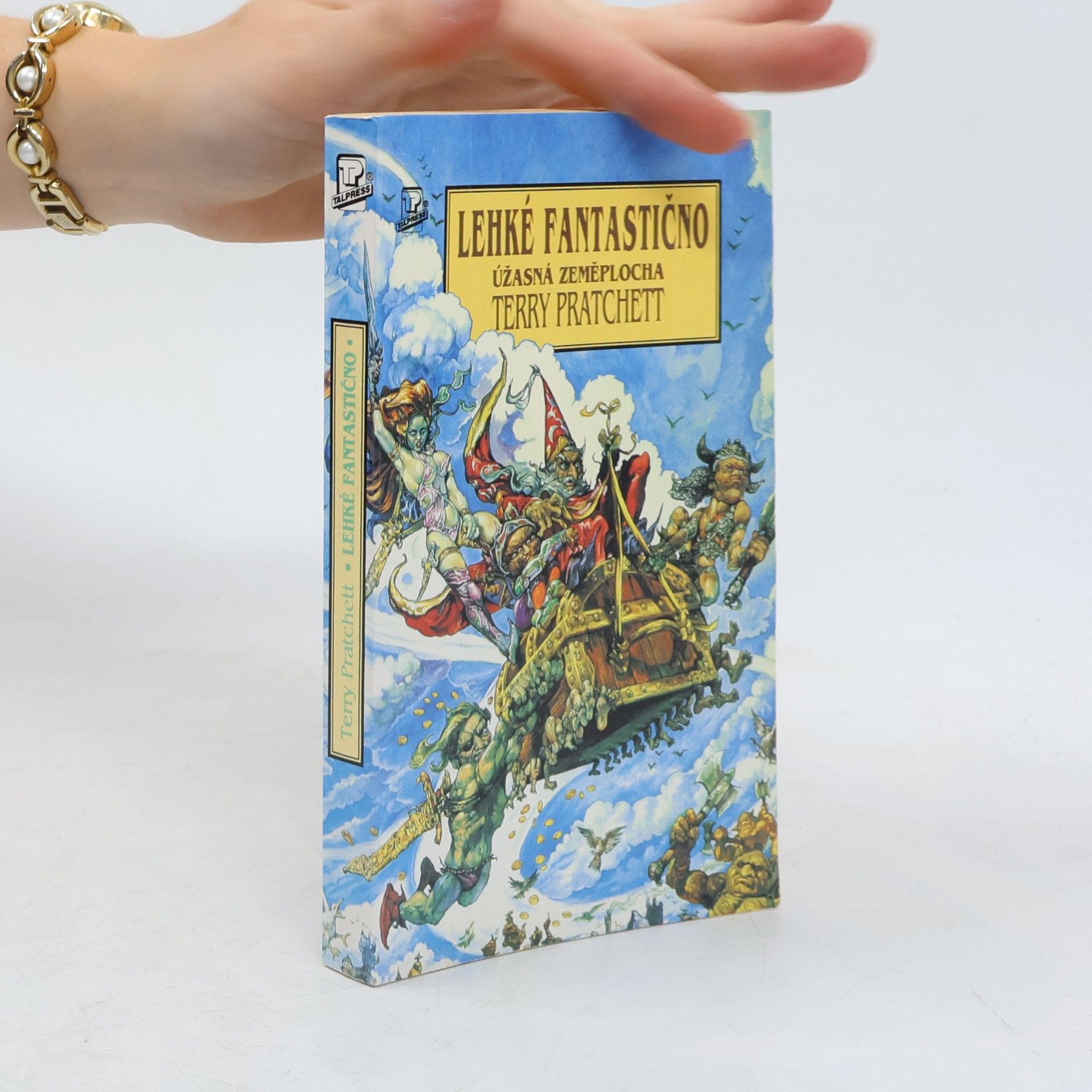 Terry Pratchett Lehké fantastično