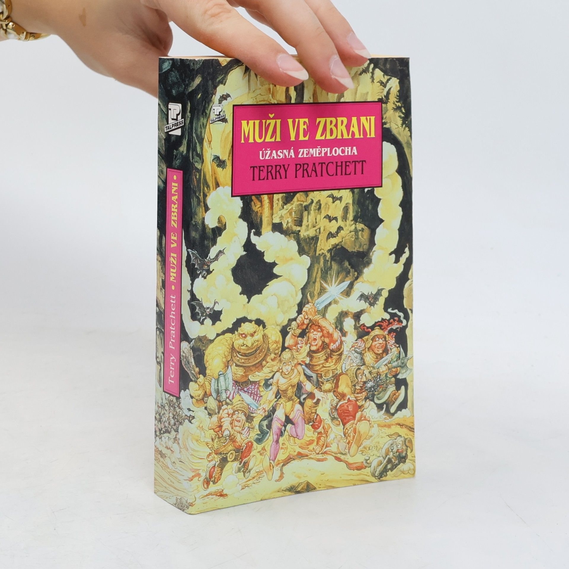 Terry Pratchett Muži ve zbrani