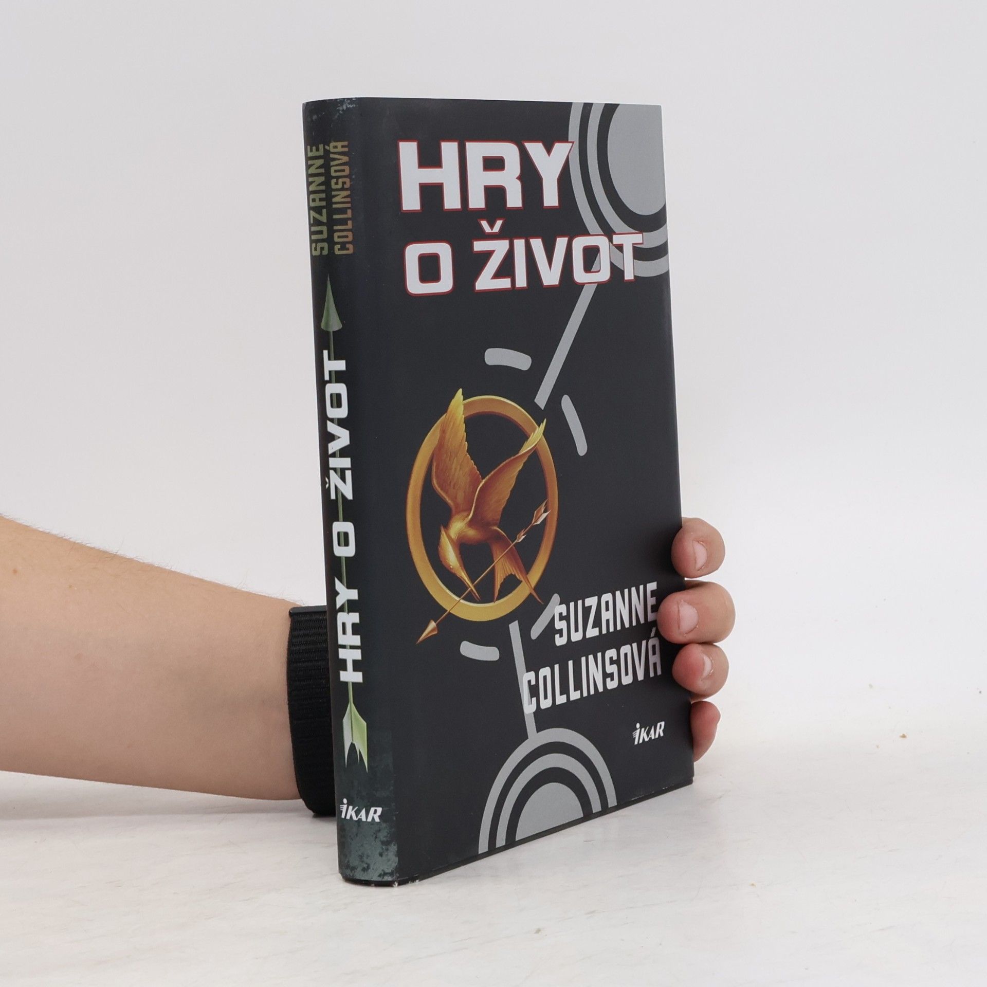 Suzanne Collins Hry o život