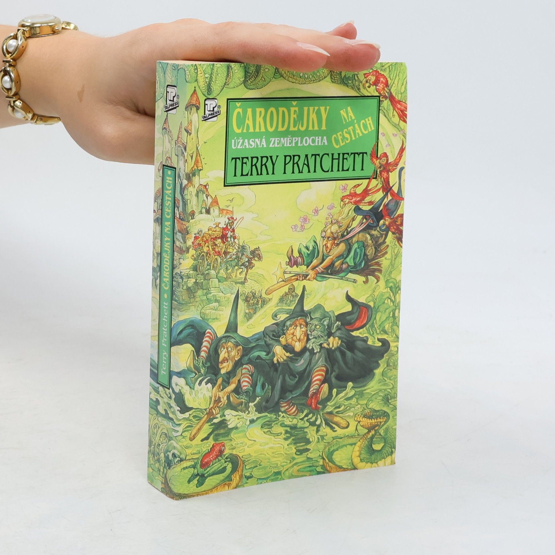 Terry Pratchett Čarodějky na cestách