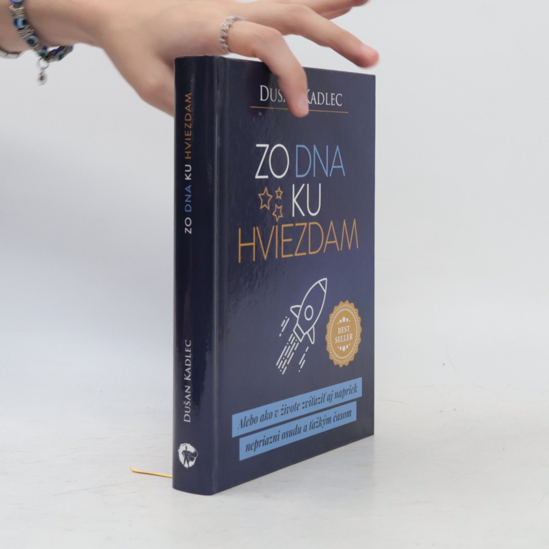 Zo dna ku hviezdam
