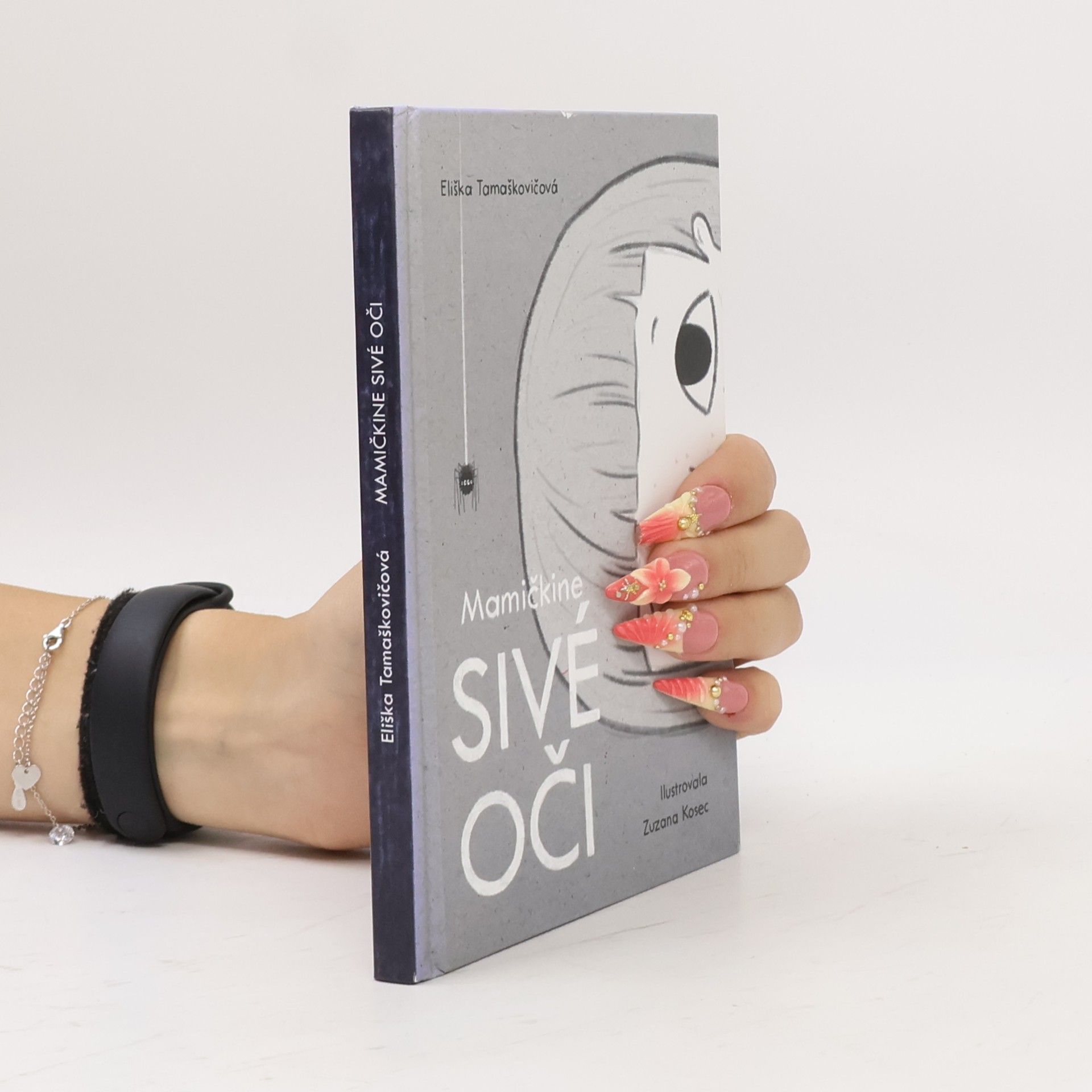 Eliška Tamaškovičová Mamičkine sivé oči