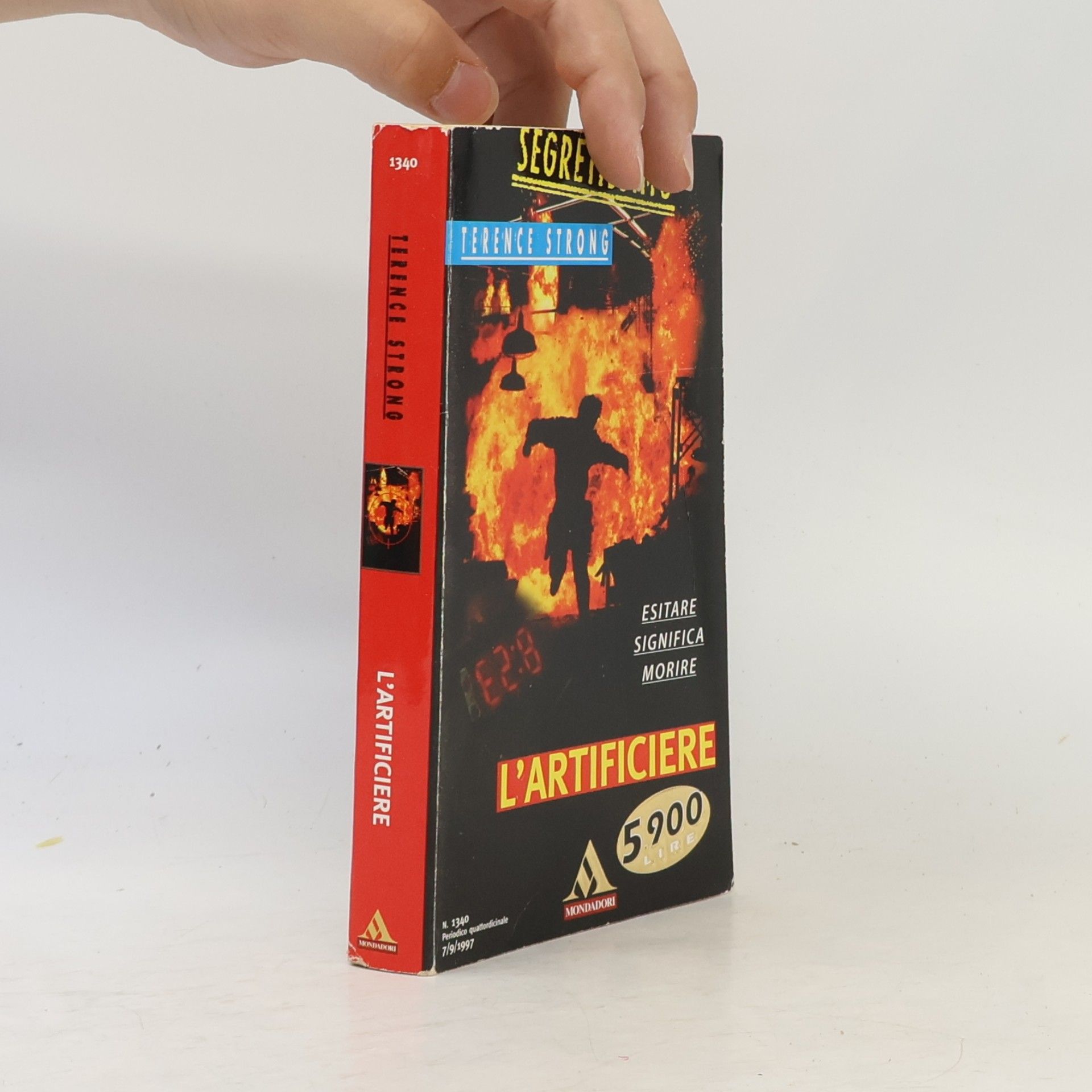 Terence Strong L'artificiere
