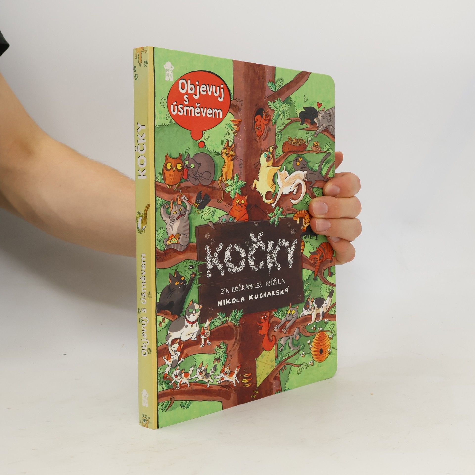 Nikola Kucharska Kočky - Za kočkami se plížila