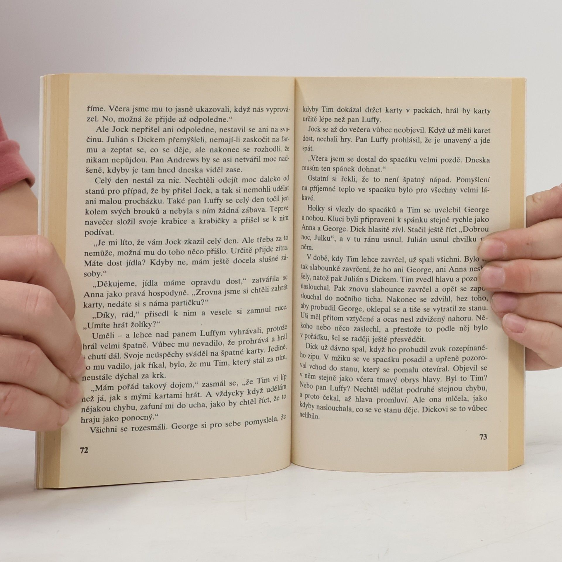 Enid Blyton Správná pětka - Pětka jede tábořit