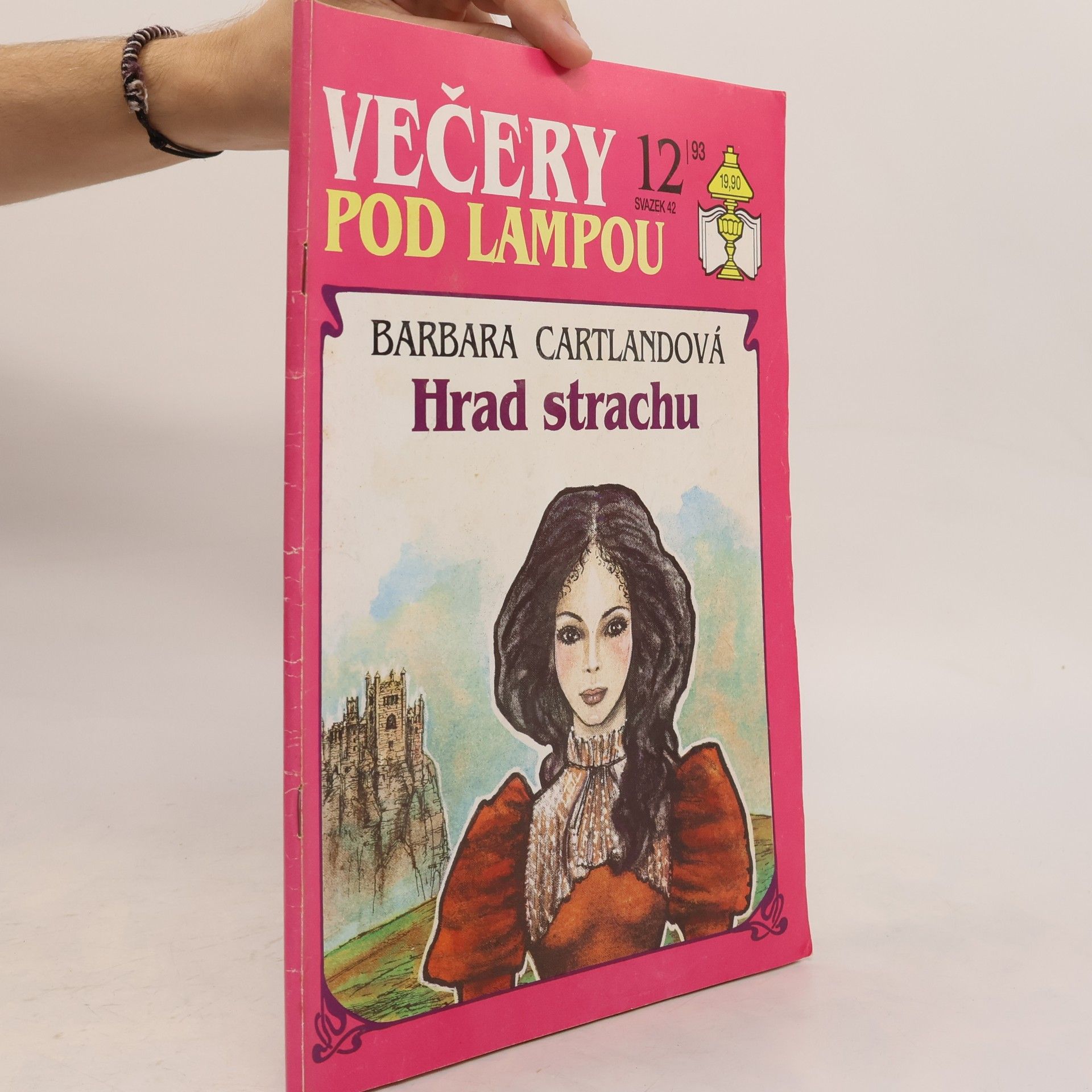 Barbara Cartland Večery pod lampou 12/1993. Hrad strachu