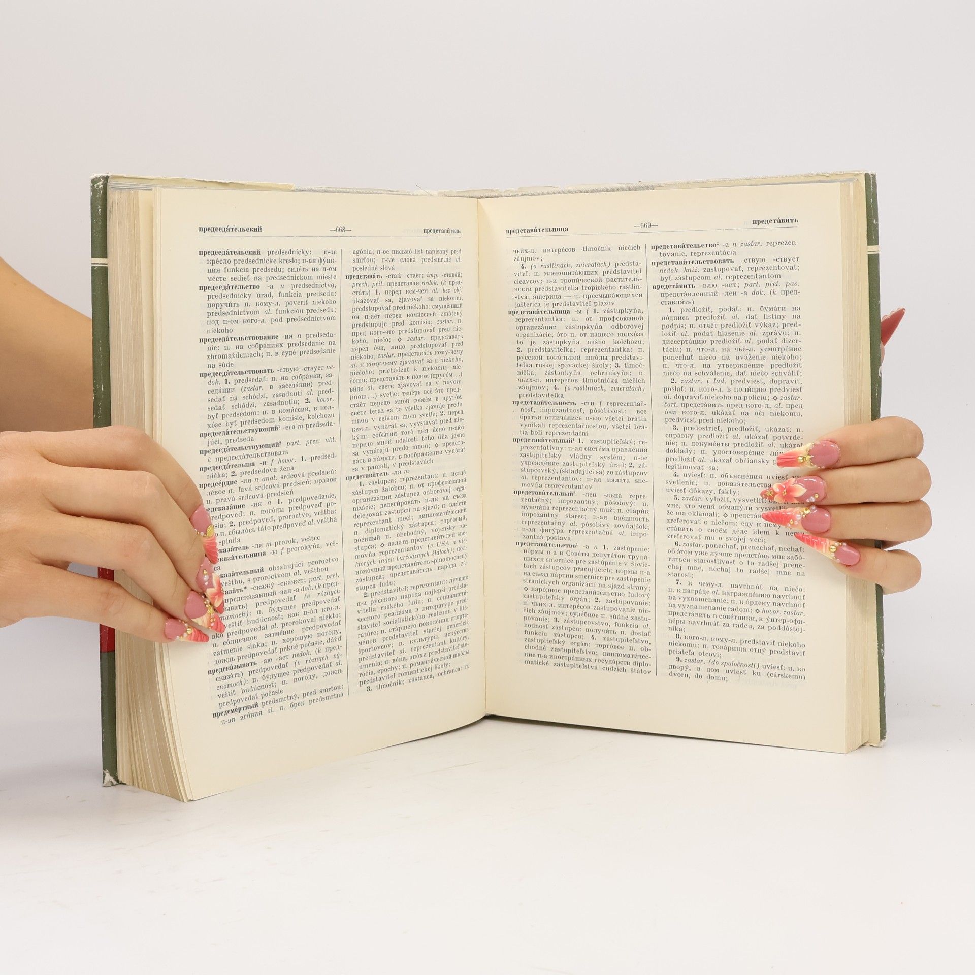 Autorenkollektiv Veľký rusko-slovenský slovník III