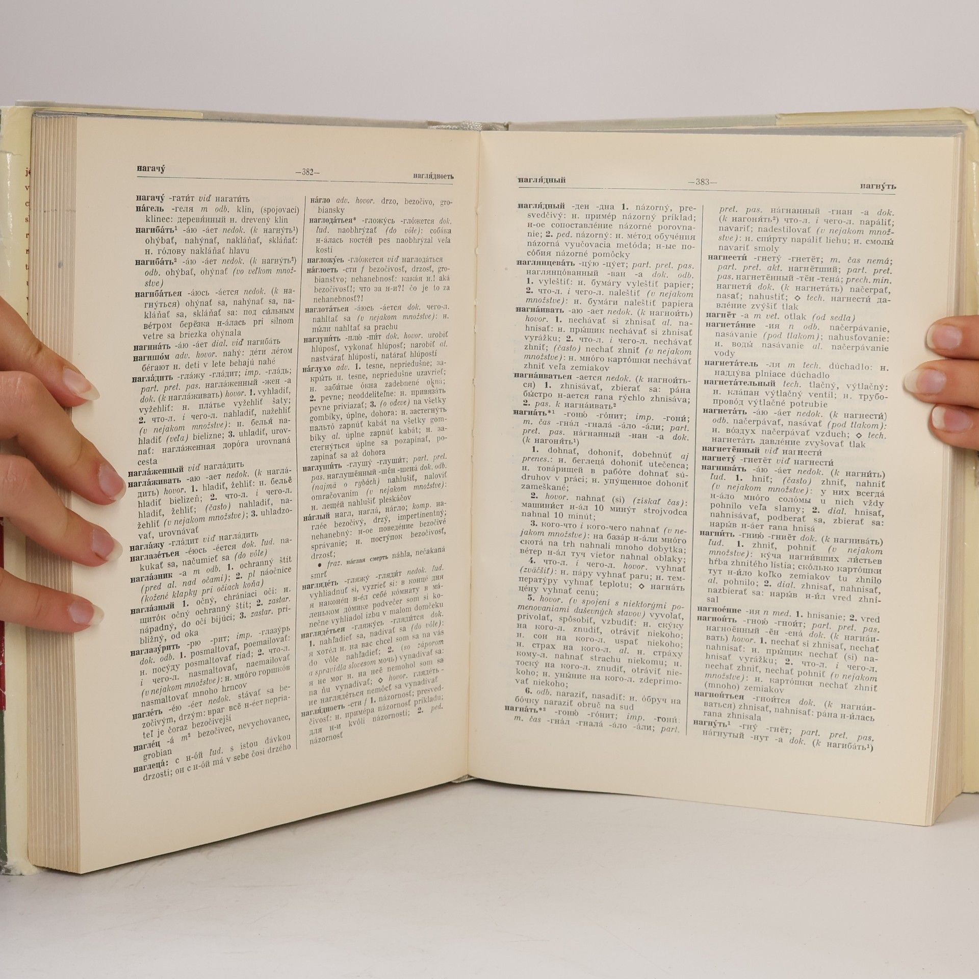 Autorenkollektiv Veľký rusko-slovenský slovník. II. diel, K-O