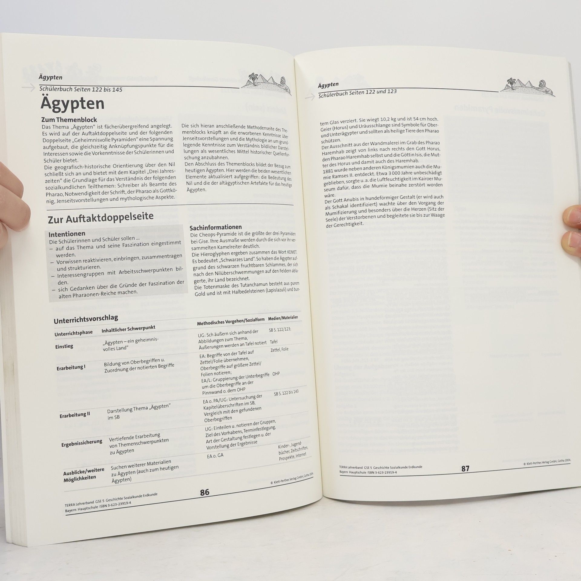 Terra GSE Geschichte-Sozialkunde-Erdkunde für Hauptschulen in Bayern / Schülerbuch 5. Schuljahr: Handbuch für Lehrerinnen und Lehrer