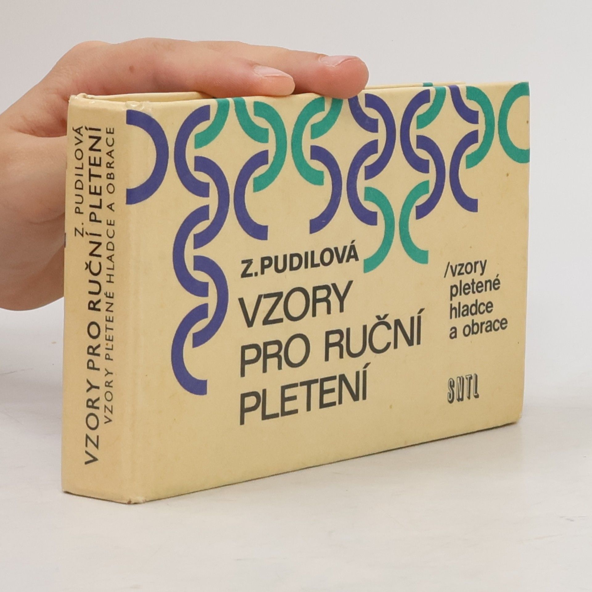 Pudilová Zdenka Vzory pro ruční pletení. Vzory pletené hladce a obrace