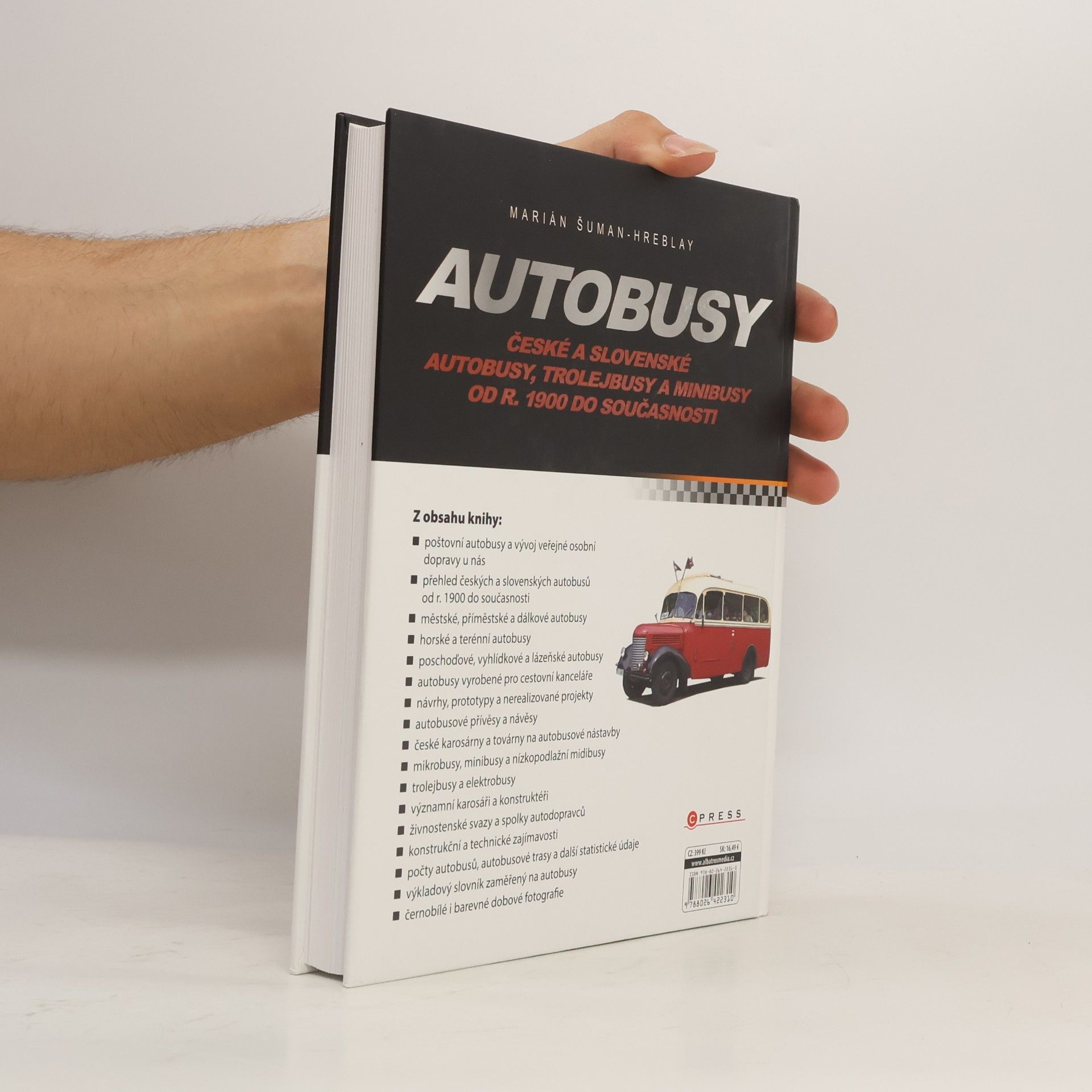 Petr Valdhans Autobusy : české a slovenské autobusy, trolejbusy a minibusy od r. 1900 do současnosti