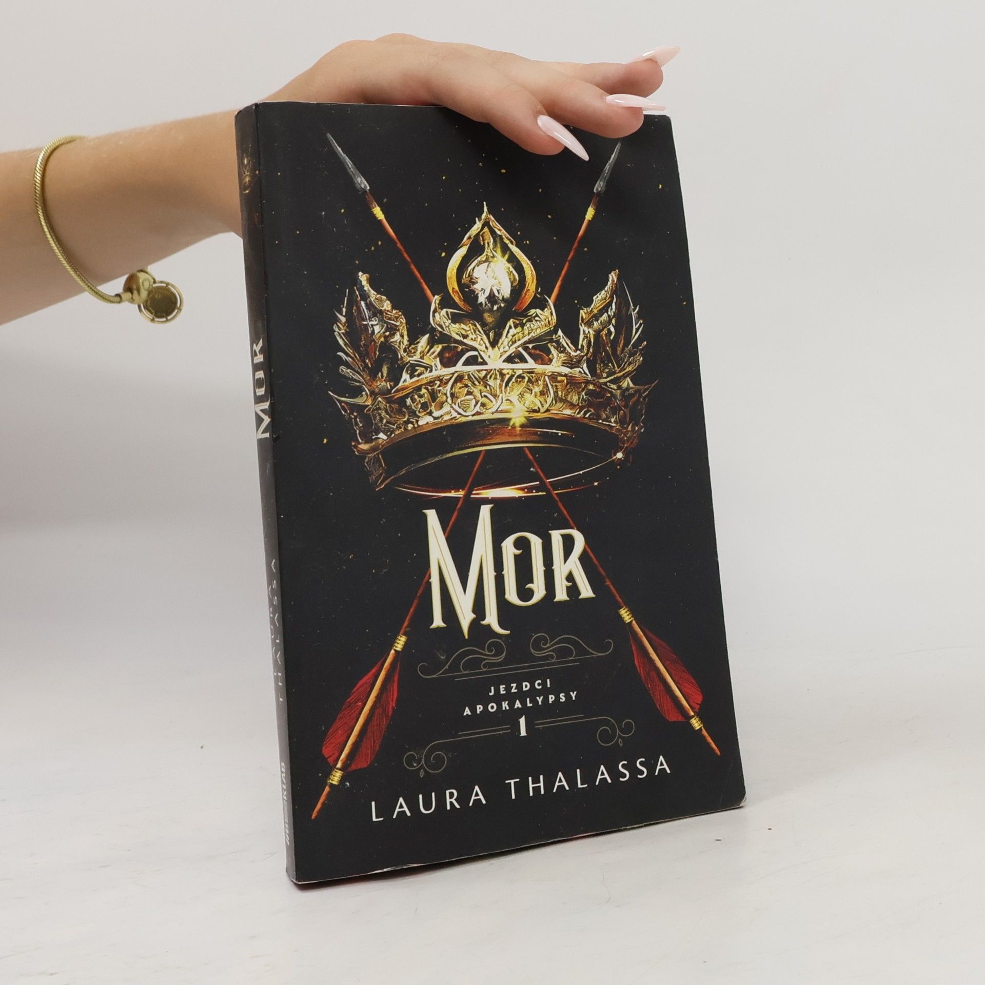 Laura Thalassa Mor