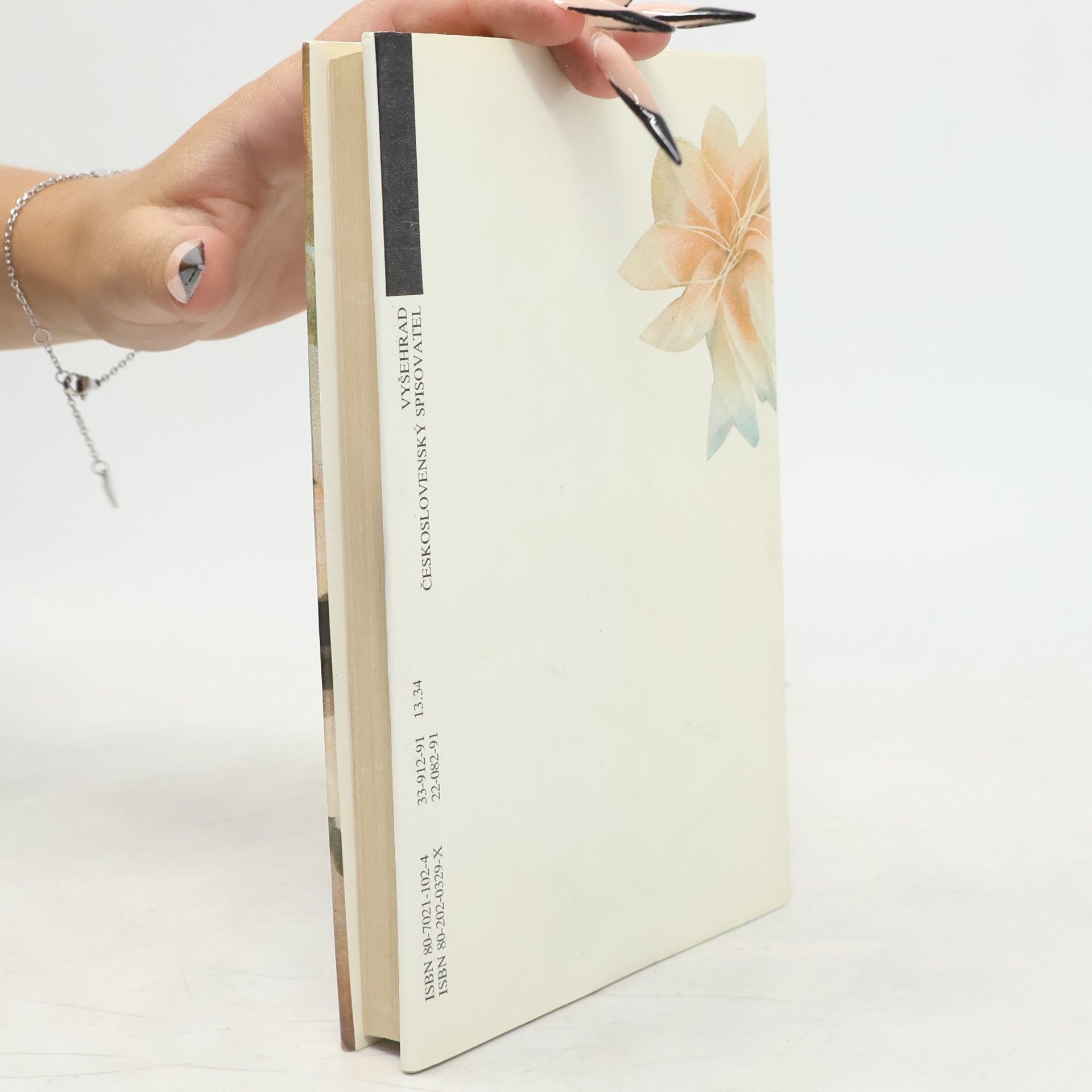 Daphne du Maurier Mrtvá a živá