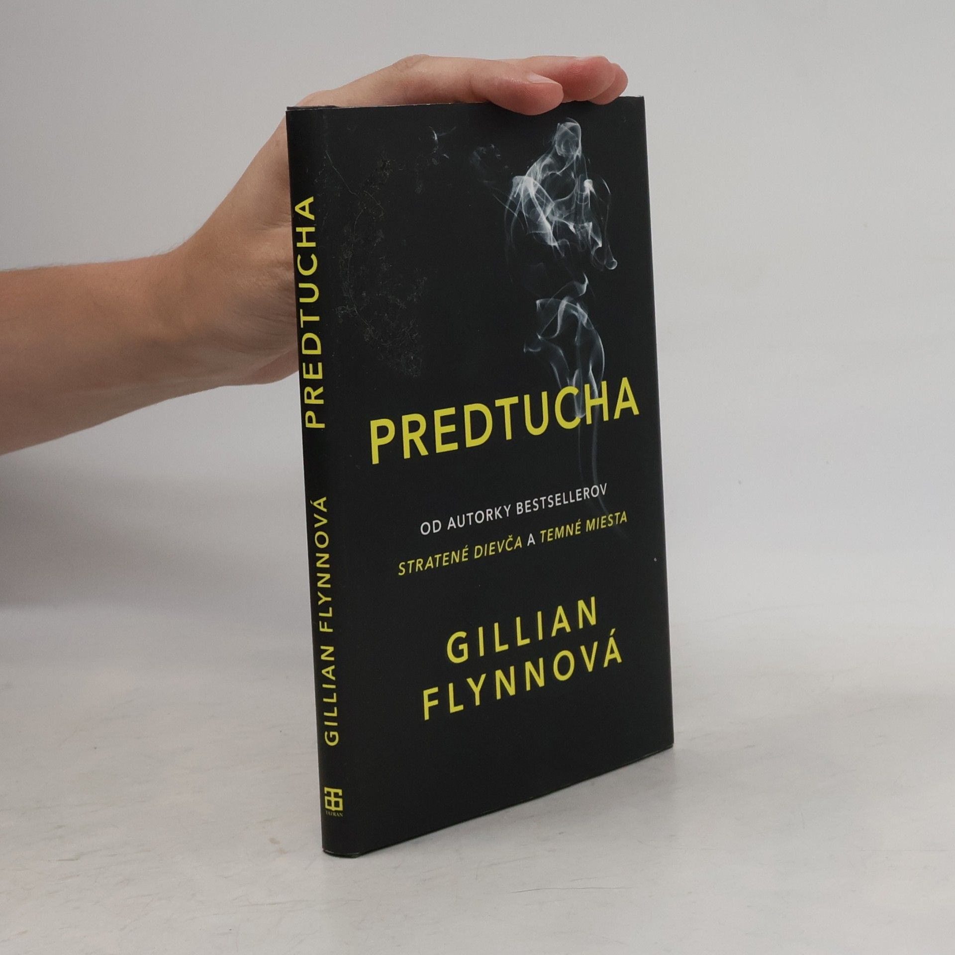 Gillian Flynn Predtucha