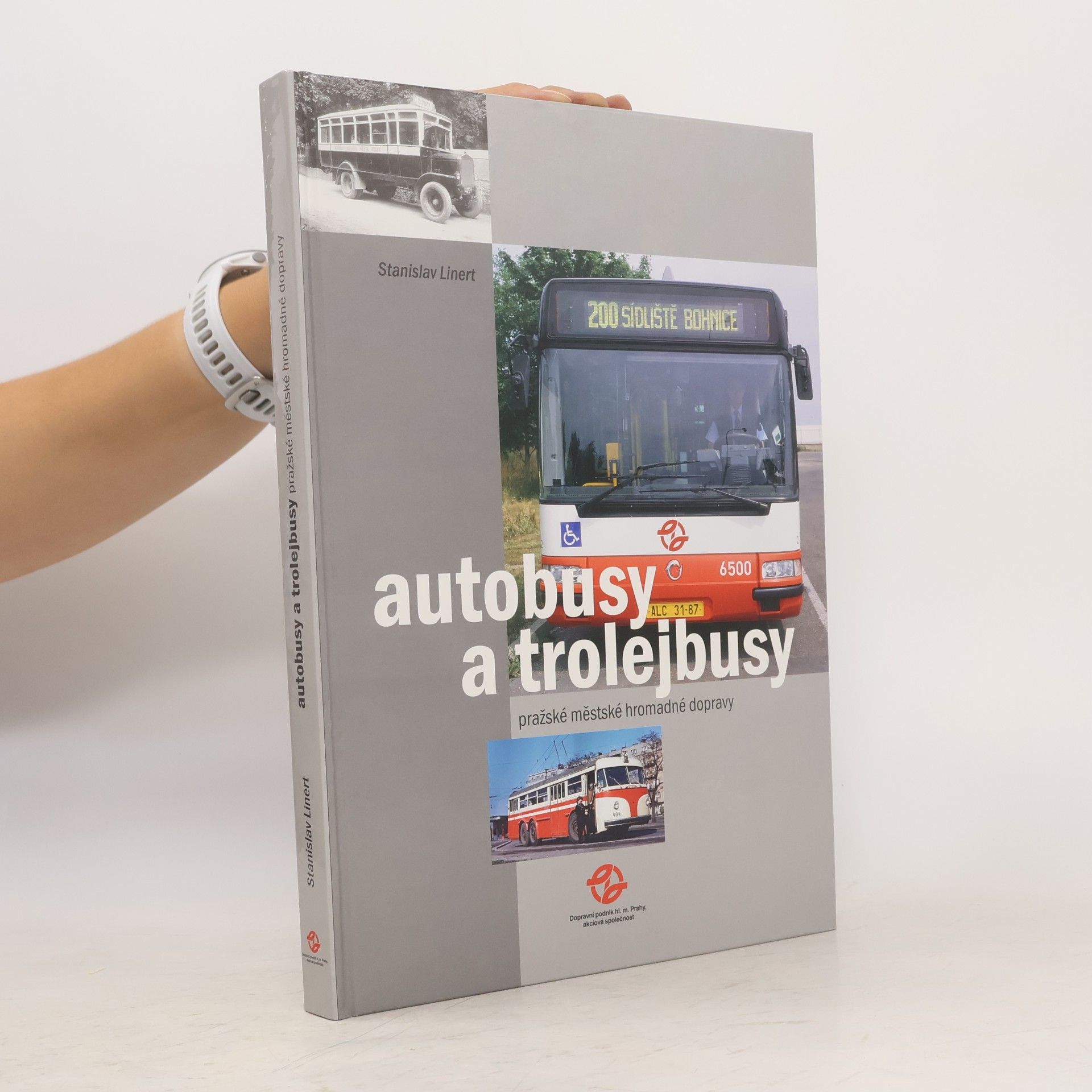 Autobusy a trolejbusy pražské městské hromadné dopravy