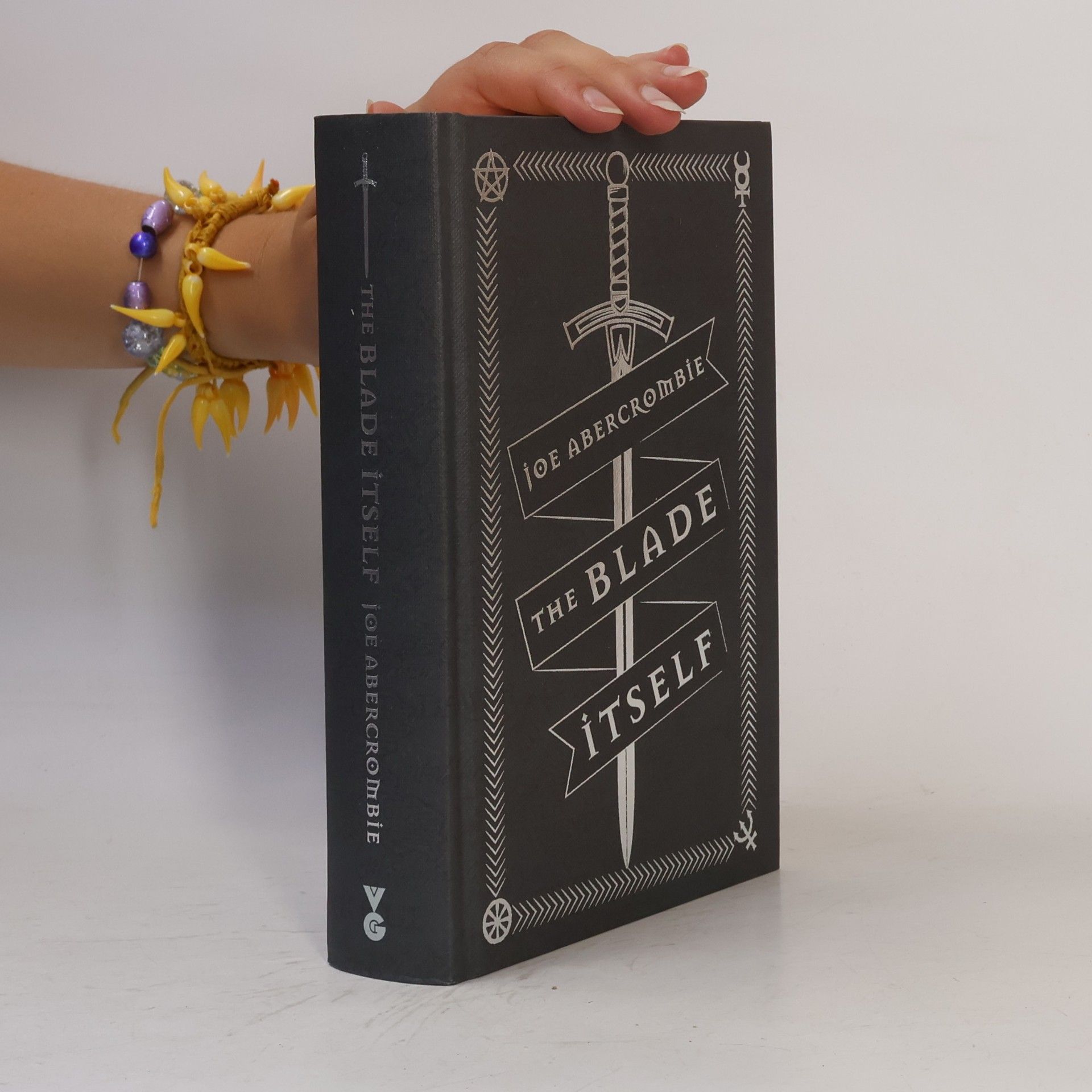 Joe Abercrombie The Blade Itself