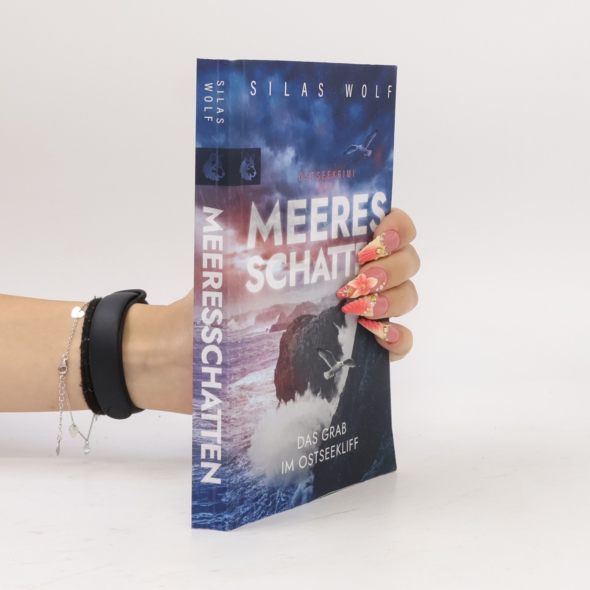 Silas Wolf Sönke Petersen ermittelt - 5: Meeresschatten - Das Grab im Ostseekliff: Küstenkrimi - Ostseekrimi