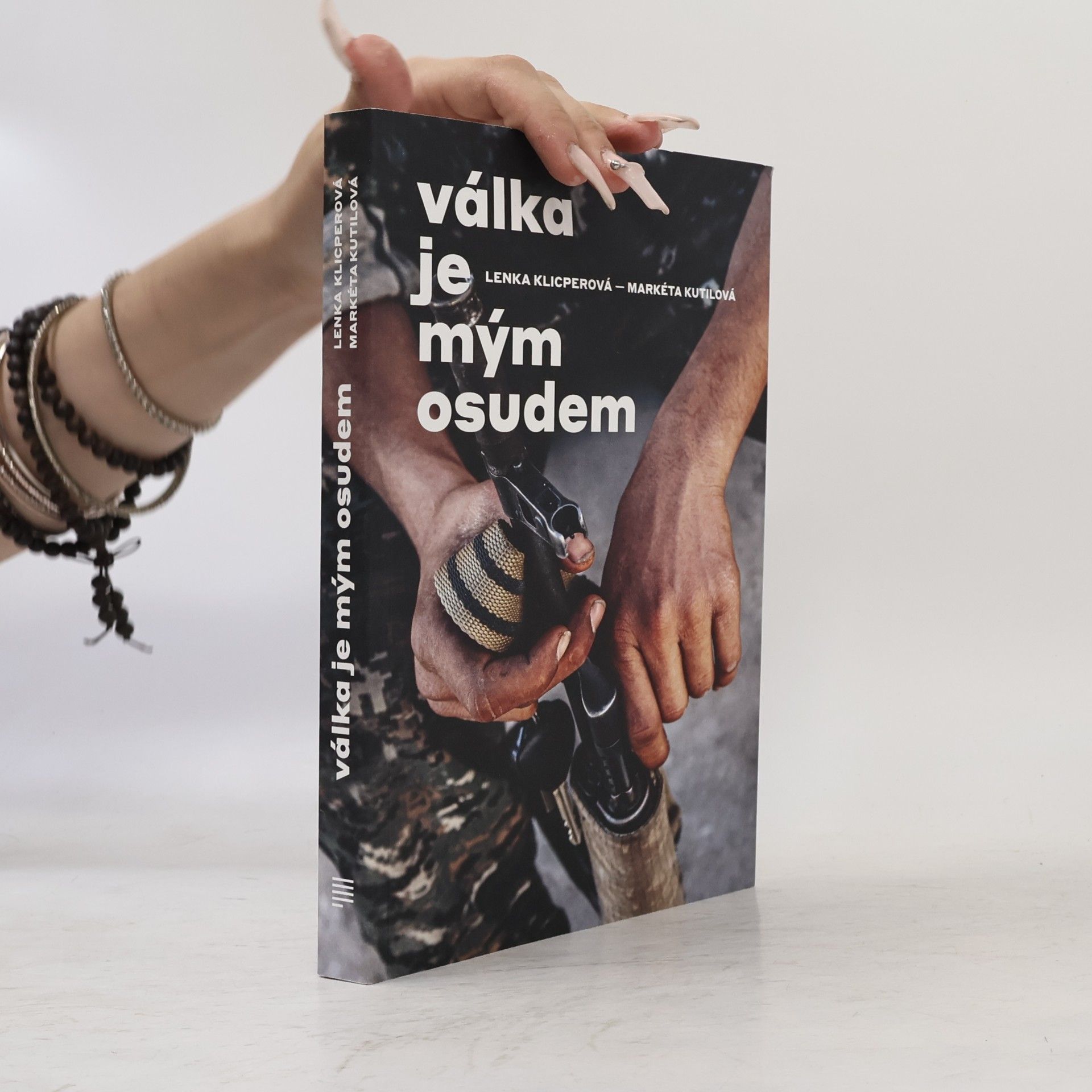 Lenka Klicperová Válka je mým osudem