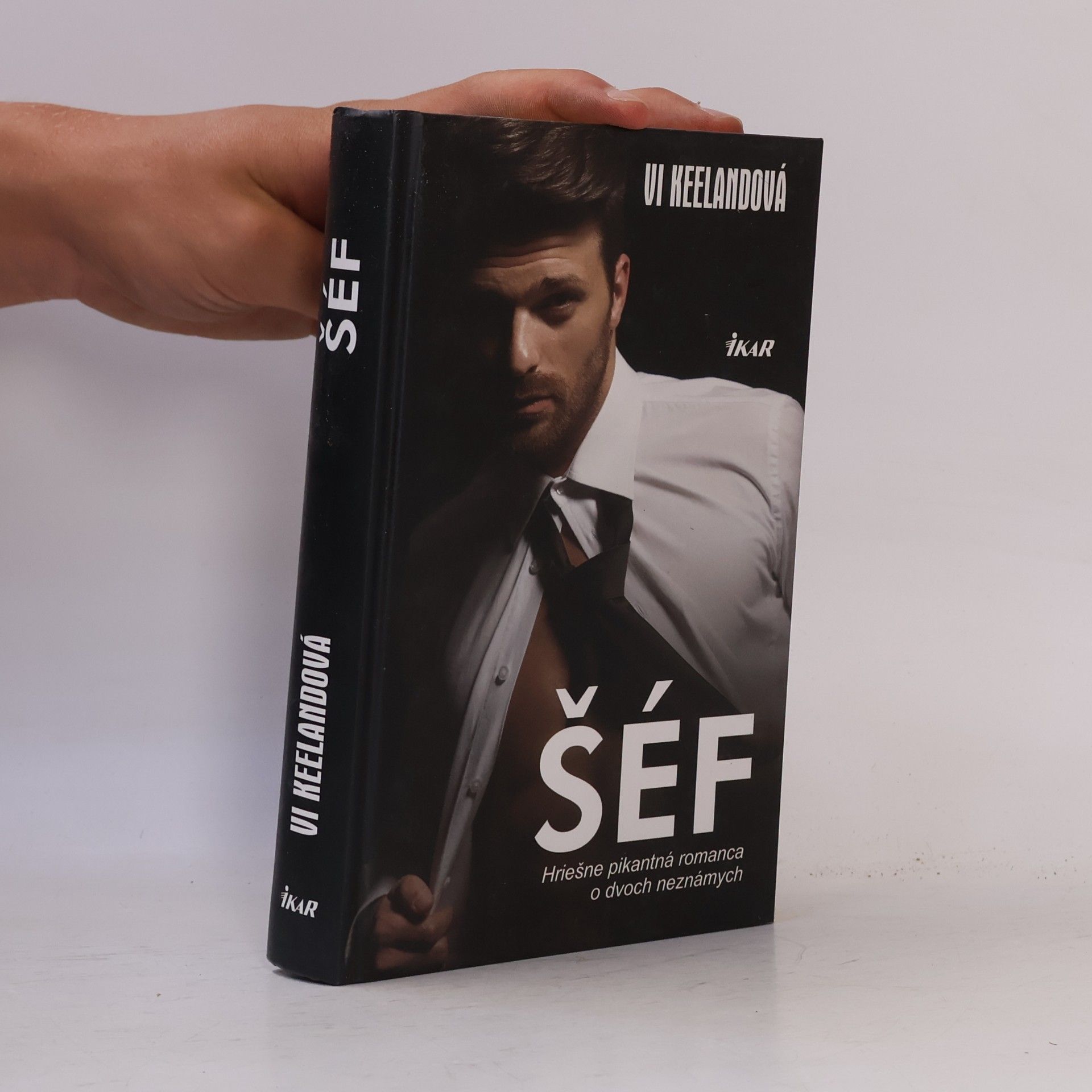 Vi Keeland Šéf