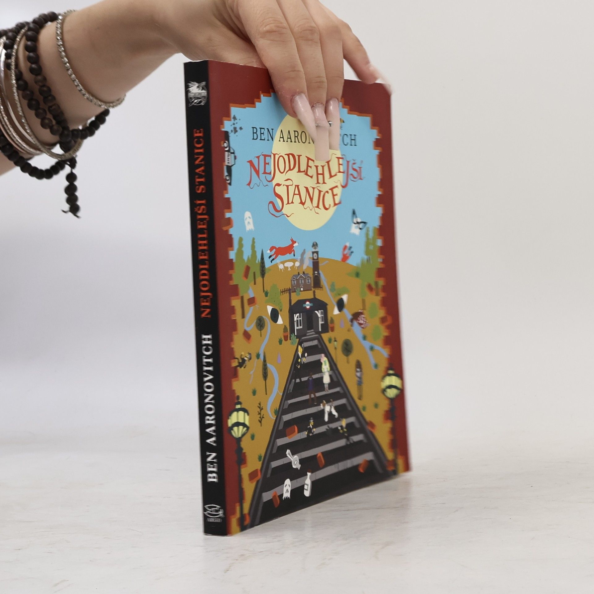 Ben Aaronovitch Nejodlehlejší stanice