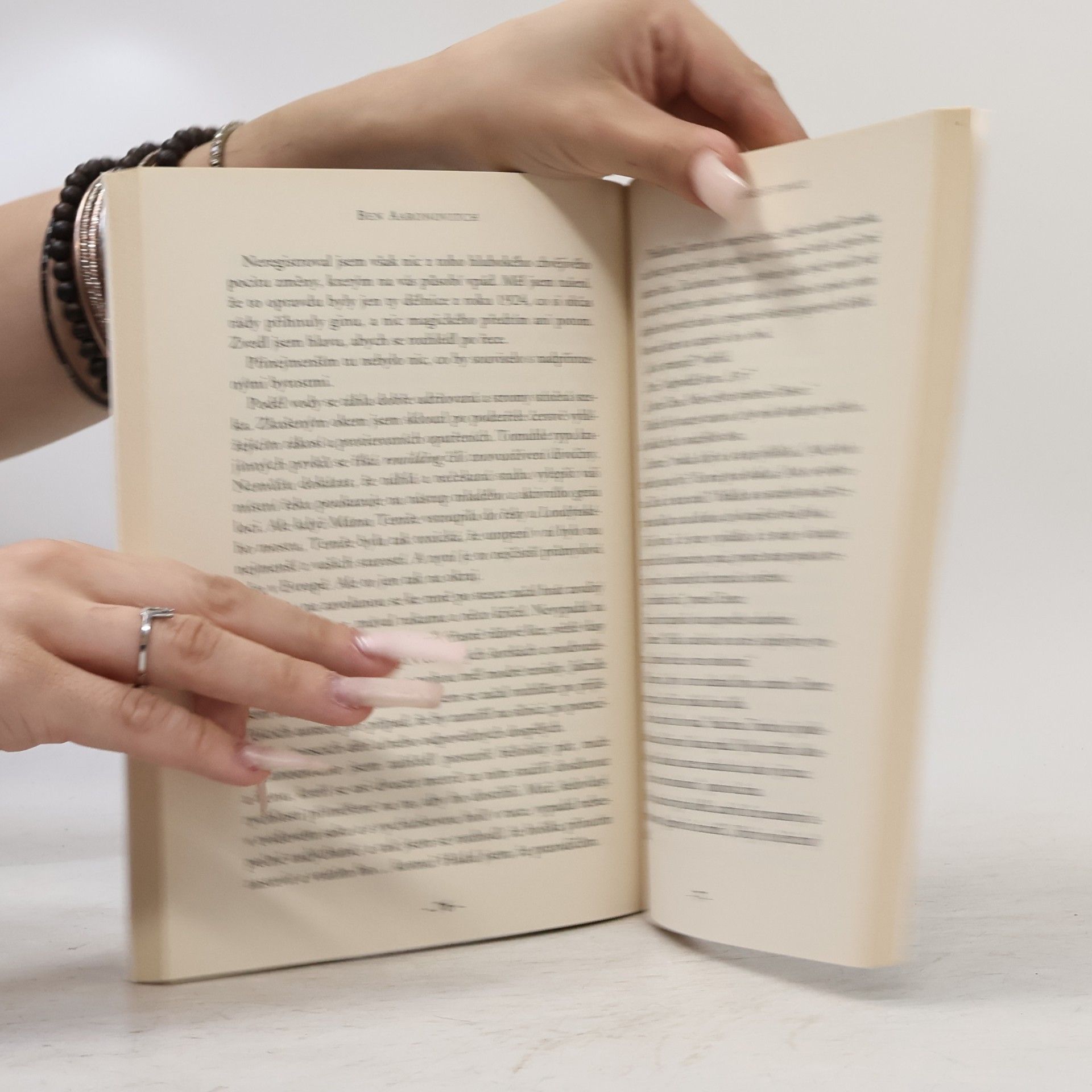 Ben Aaronovitch Nejodlehlejší stanice