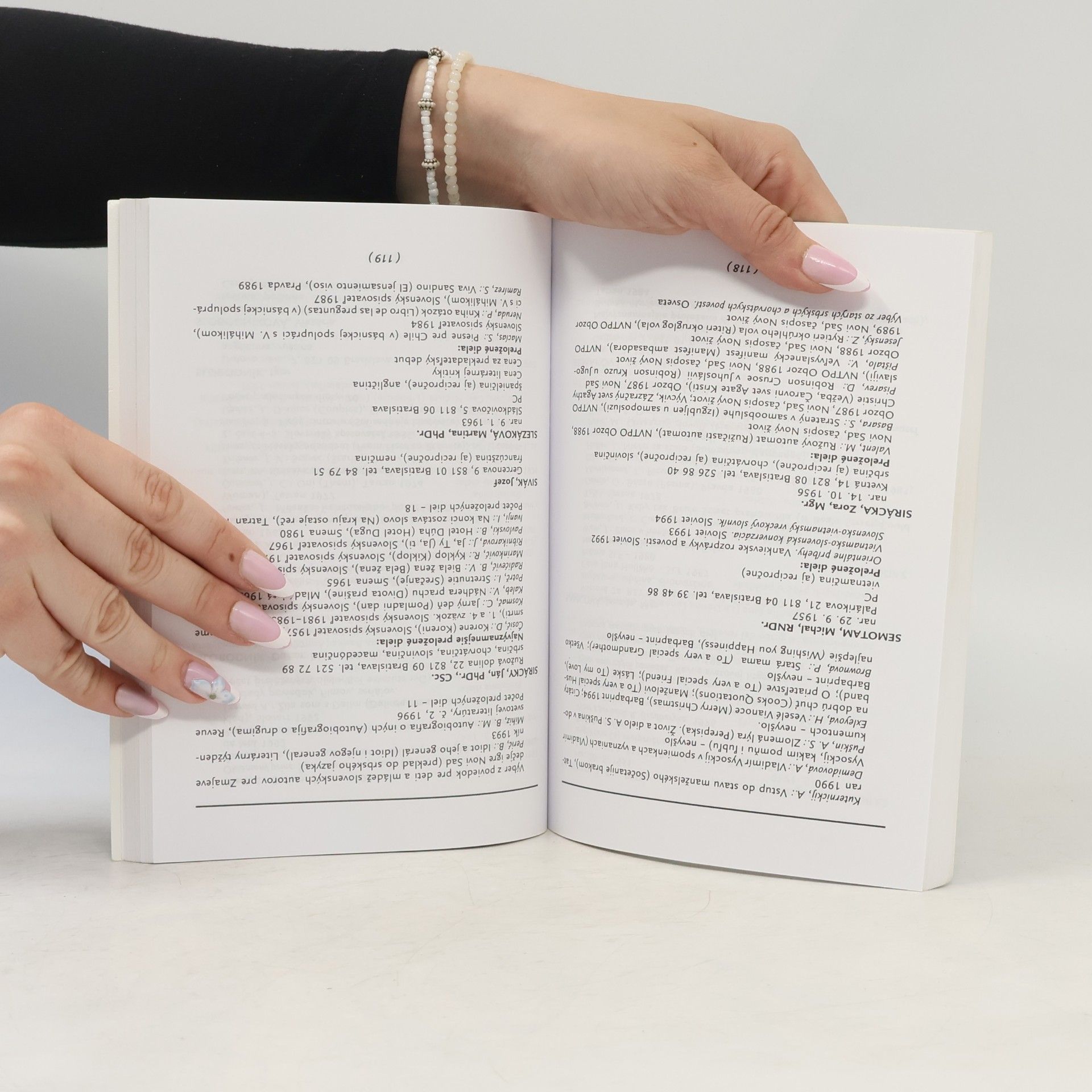 Zoznam prekladateľov umeleckej literatúry s výberovou bibliografiou preložených diel ; Zoznam prekladateľov odbornej a vedeckej literatúry
