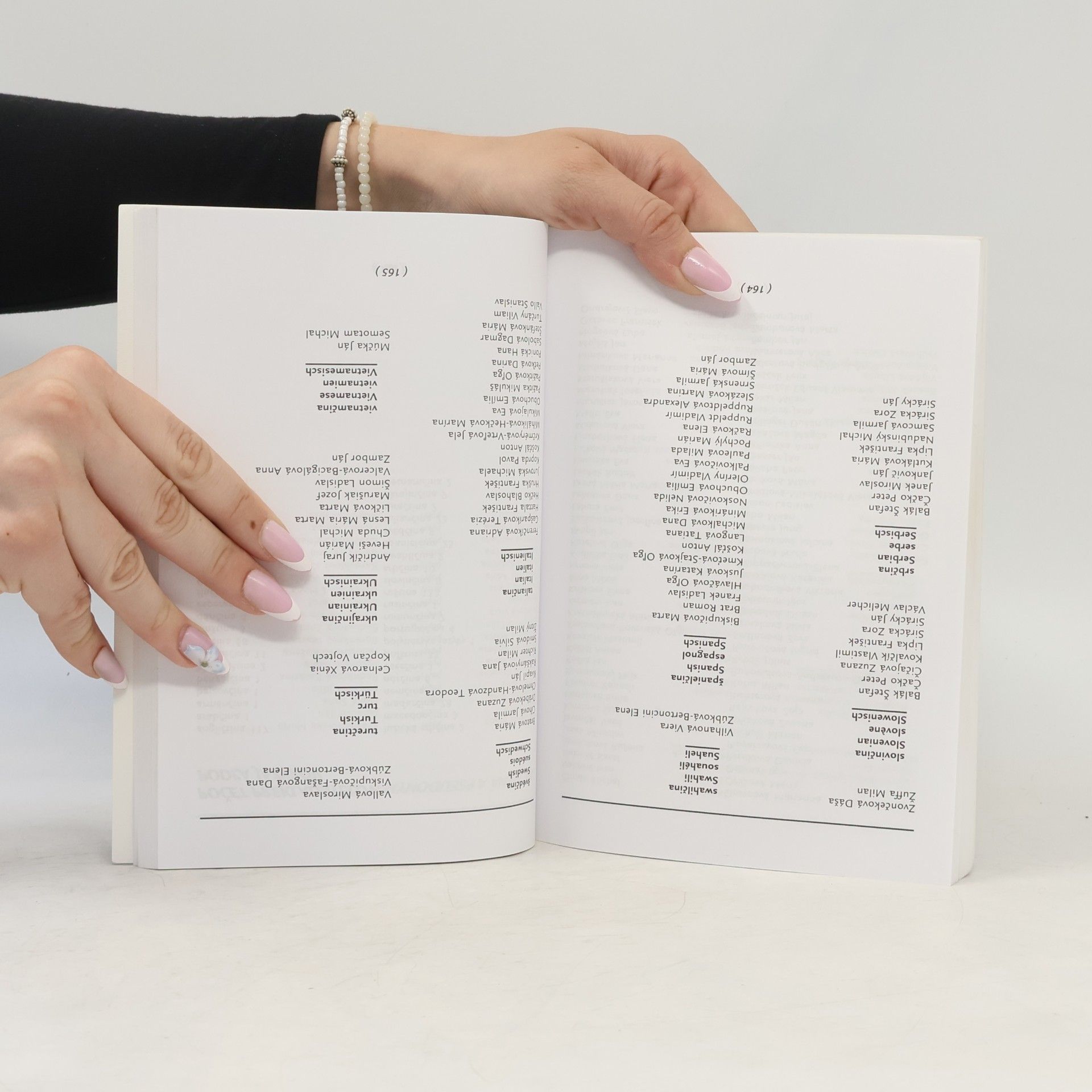 Zoznam prekladateľov umeleckej literatúry s výberovou bibliografiou preložených diel ; Zoznam prekladateľov odbornej a vedeckej literatúry