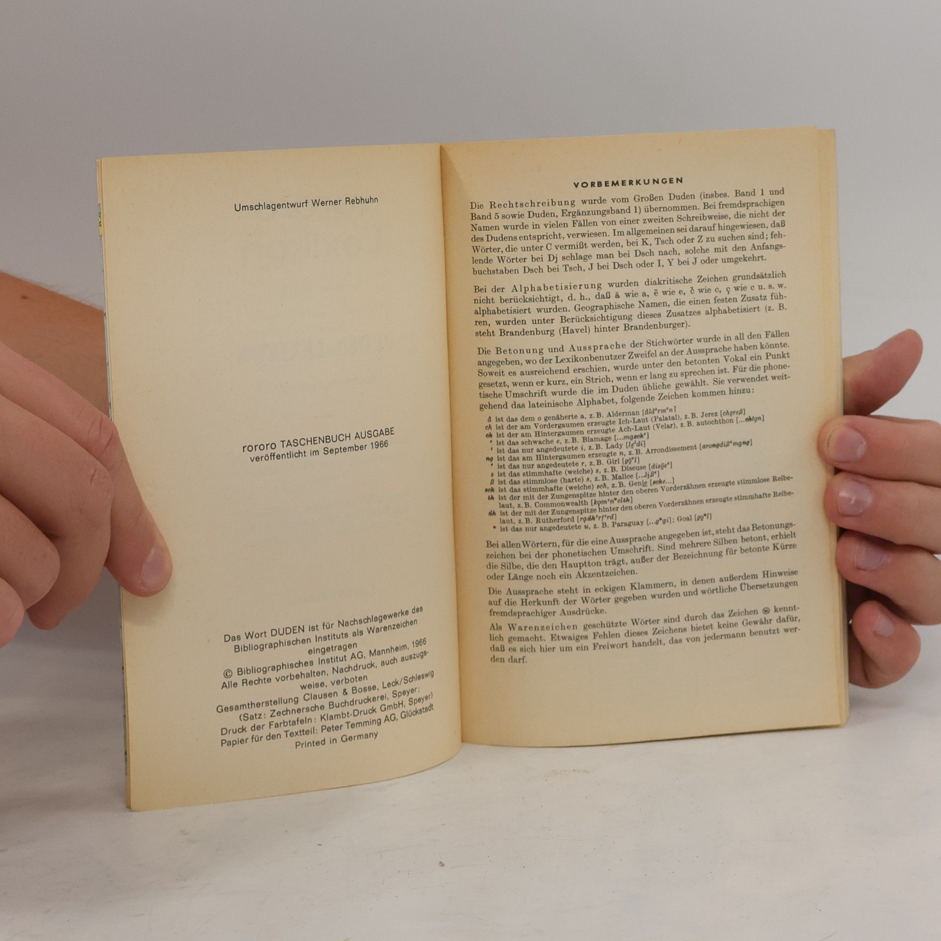 Various authors Duden Lexikon 1