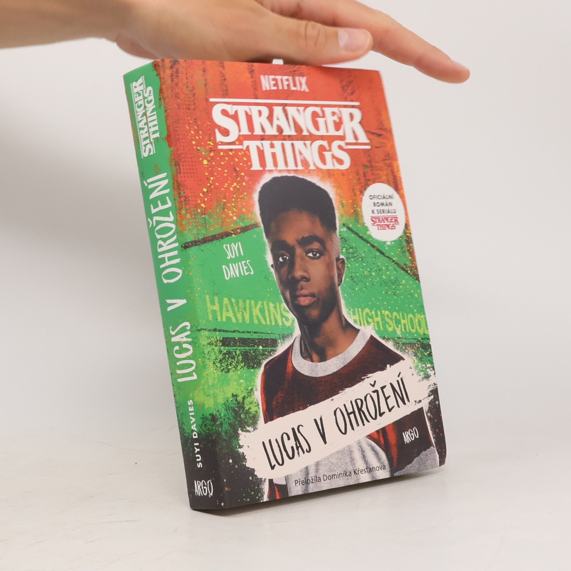Suyi Davies Stranger Things - Lucas v ohrožení