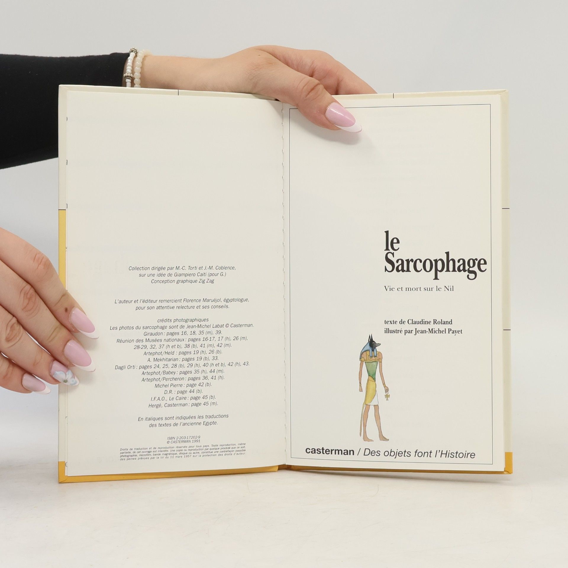 Claudine Roland Des objets font l'Histoire: Le sarcophage