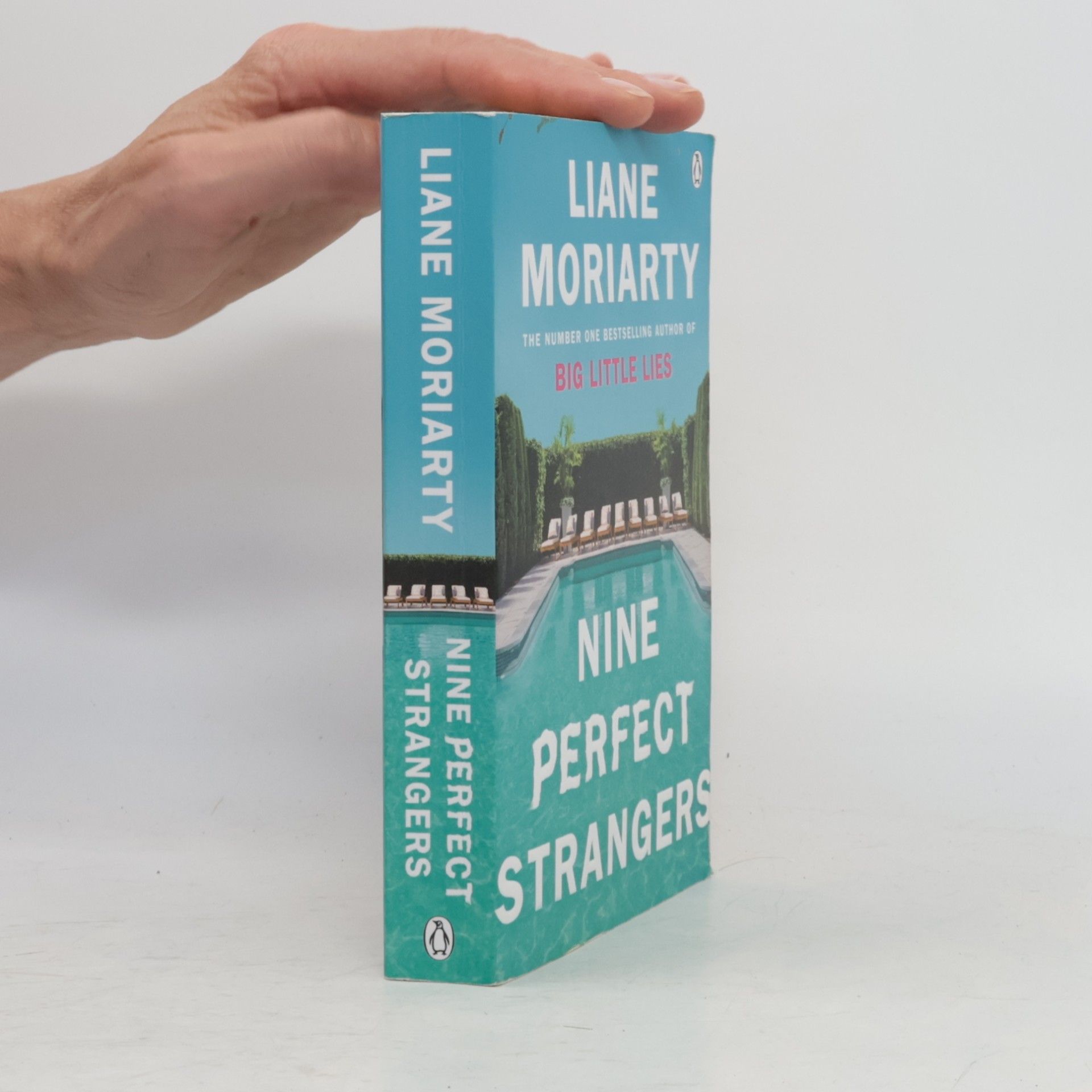 Liane Moriarty Nine perfect strangers