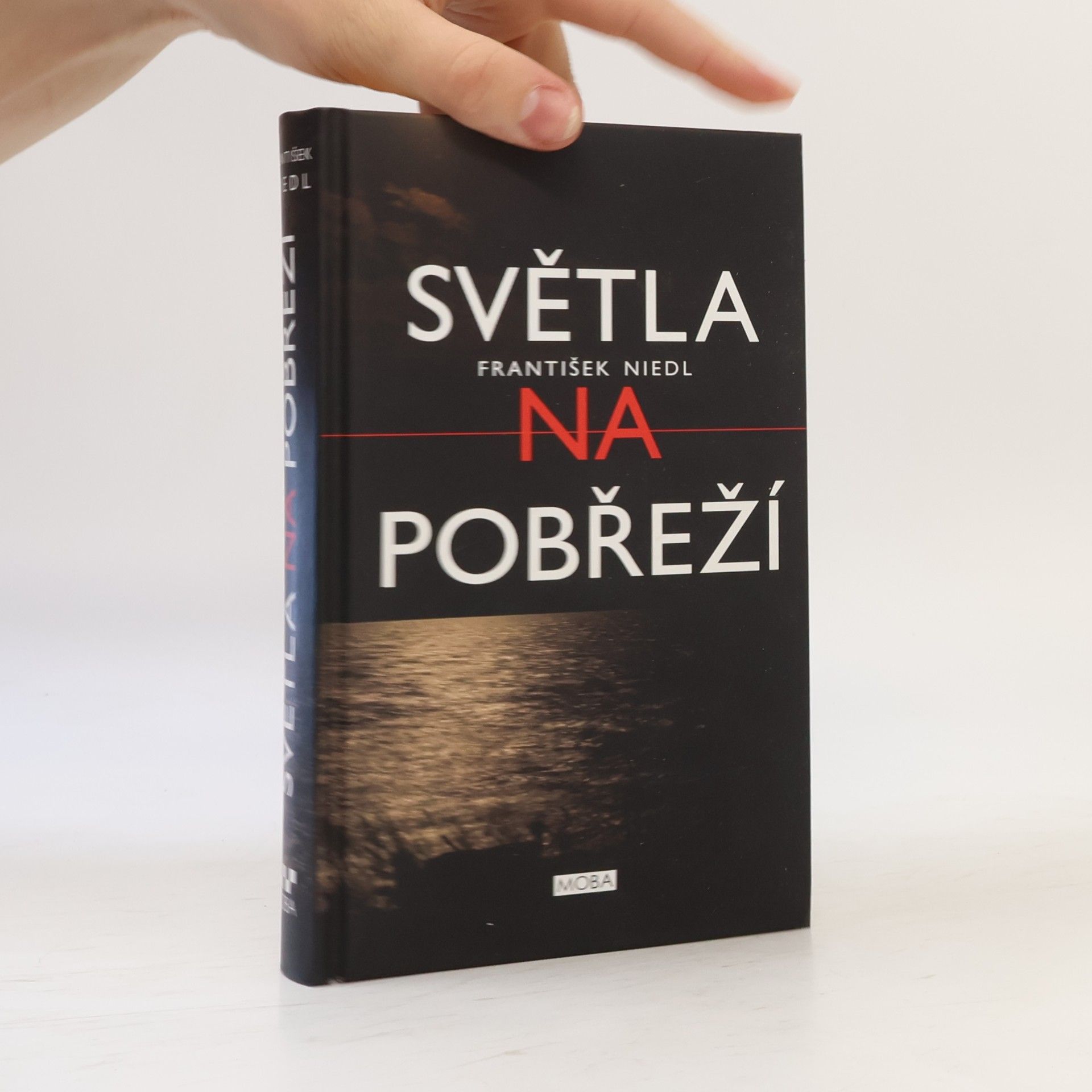 František Niedl Světla na pobřeží