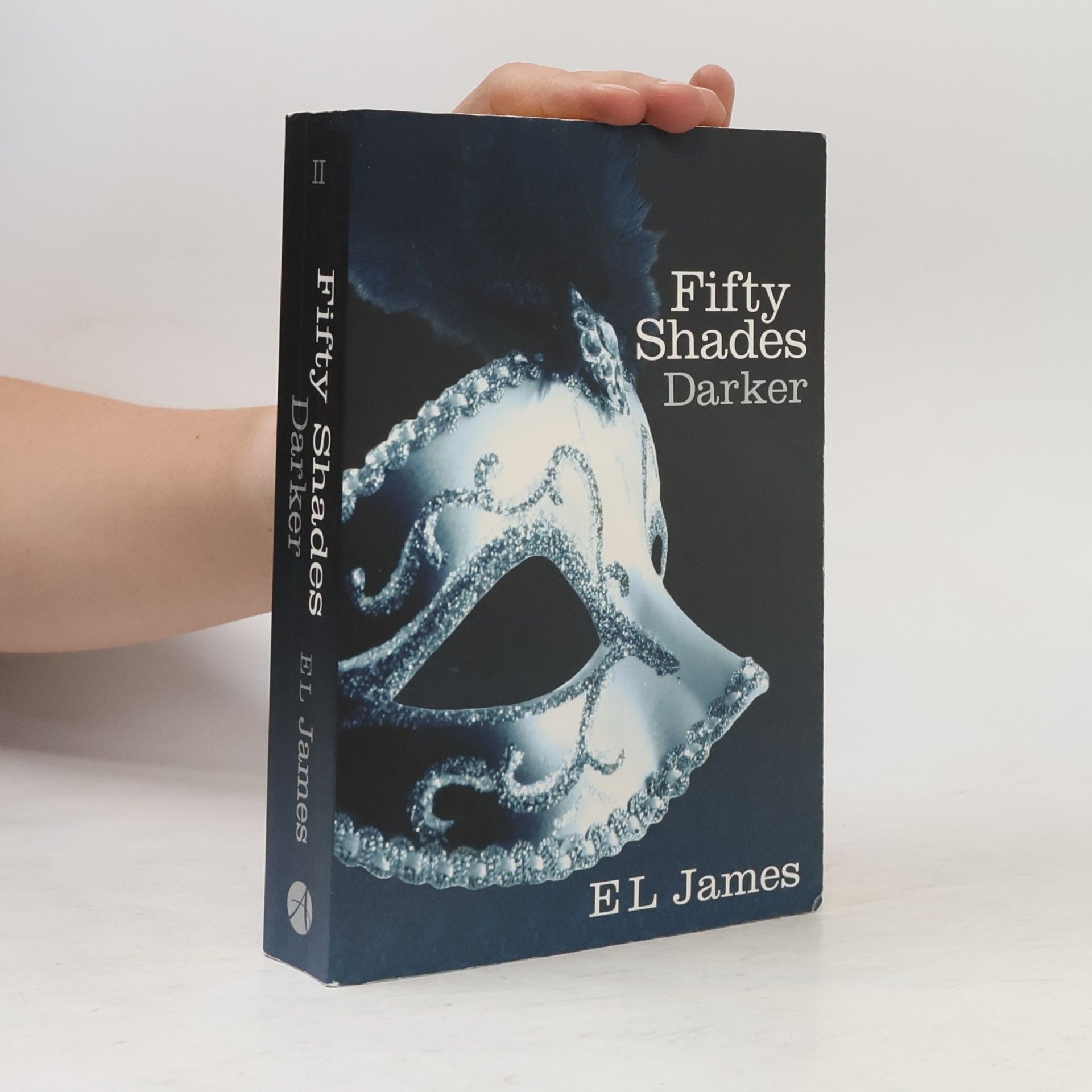 E. L. James Fifty Shades Darker