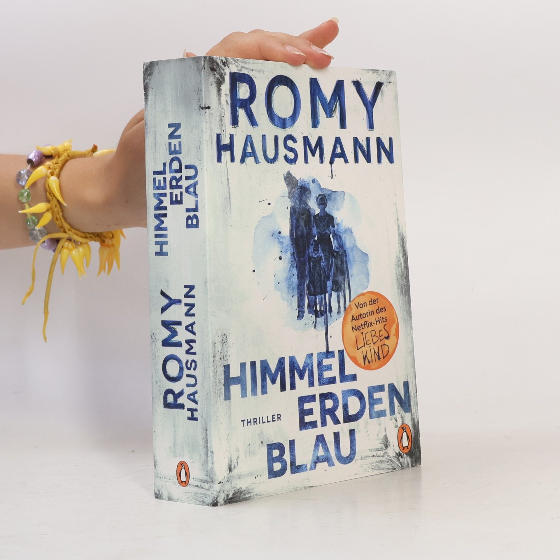 Romy Hausmann Himmelerdenblau