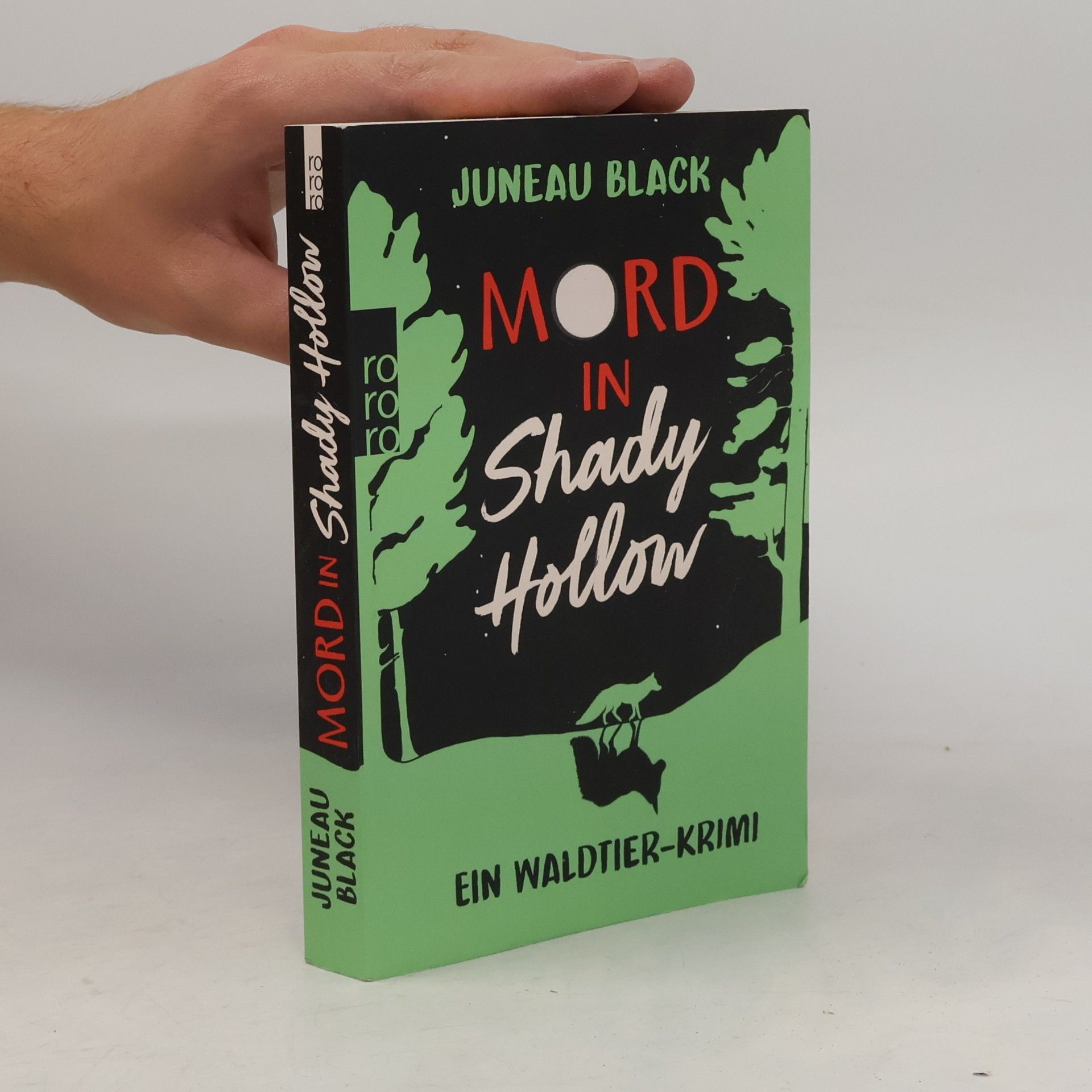 Juneau Black Mord in Shady Hollow