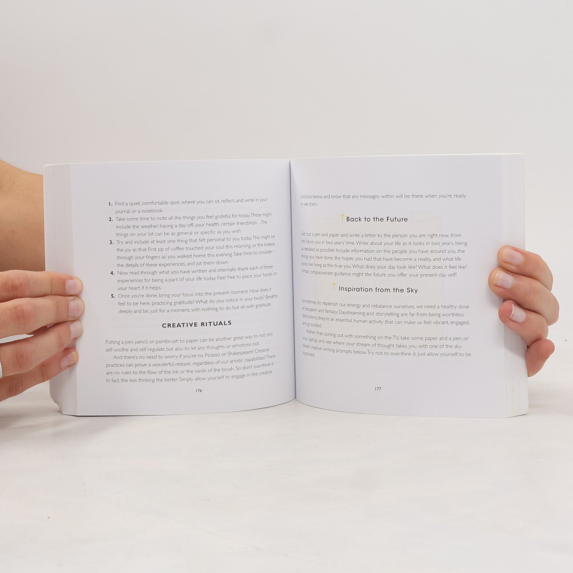 Sarah Crosby Pocket Therapy: Mental Notes for Everyday Happiness, Confidence, and Calm