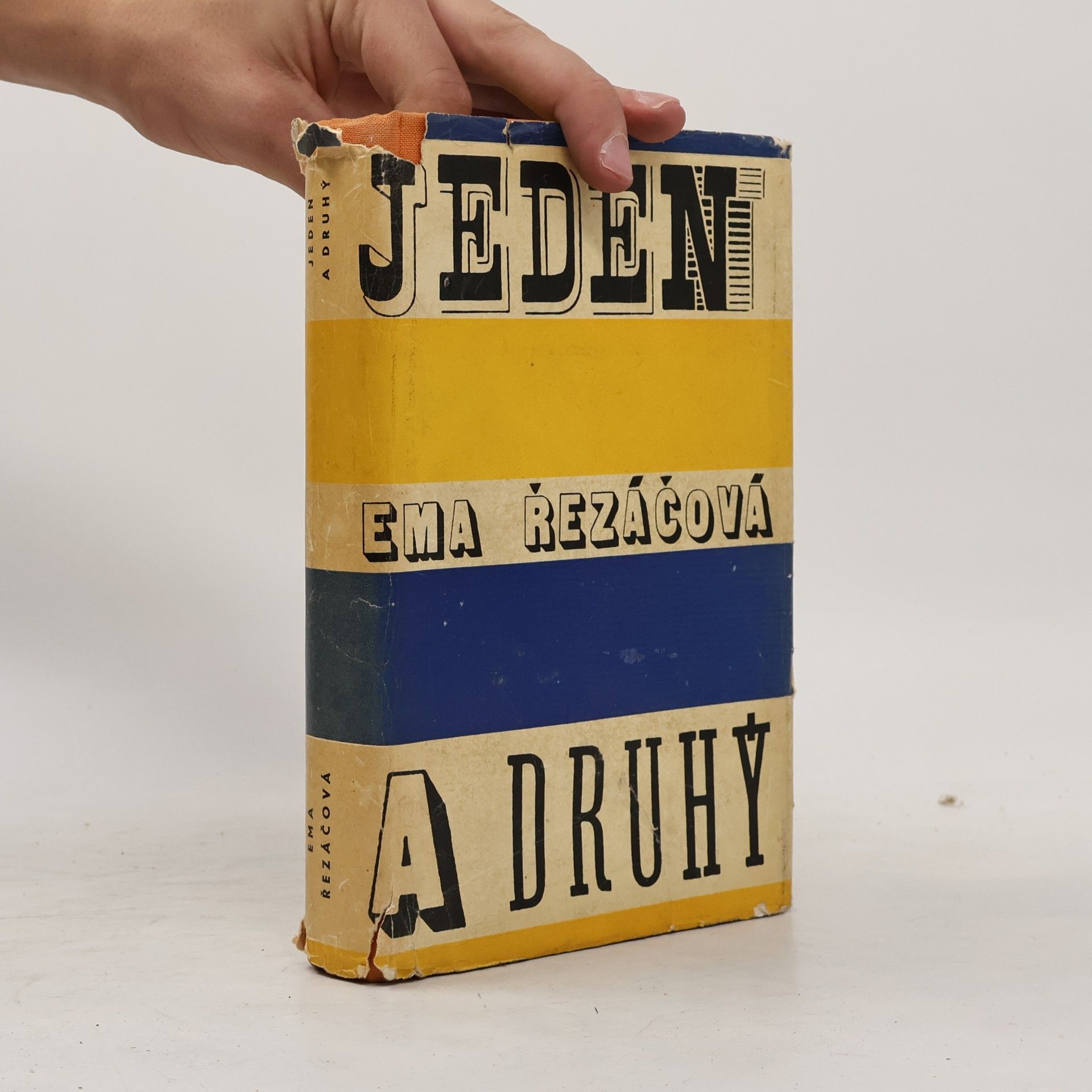 Ema Řezáčová Jeden a druhý