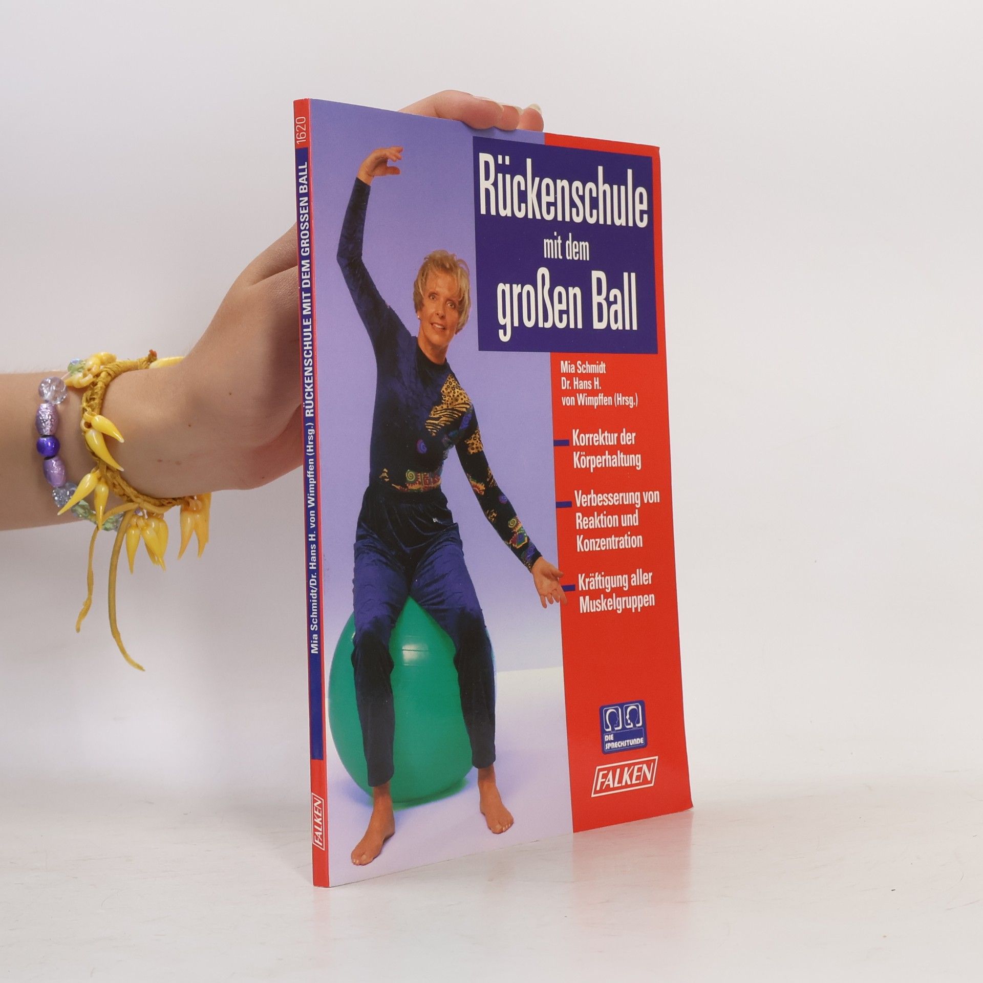 Mia Schmidt Rückenschule mit dem grossen Ball