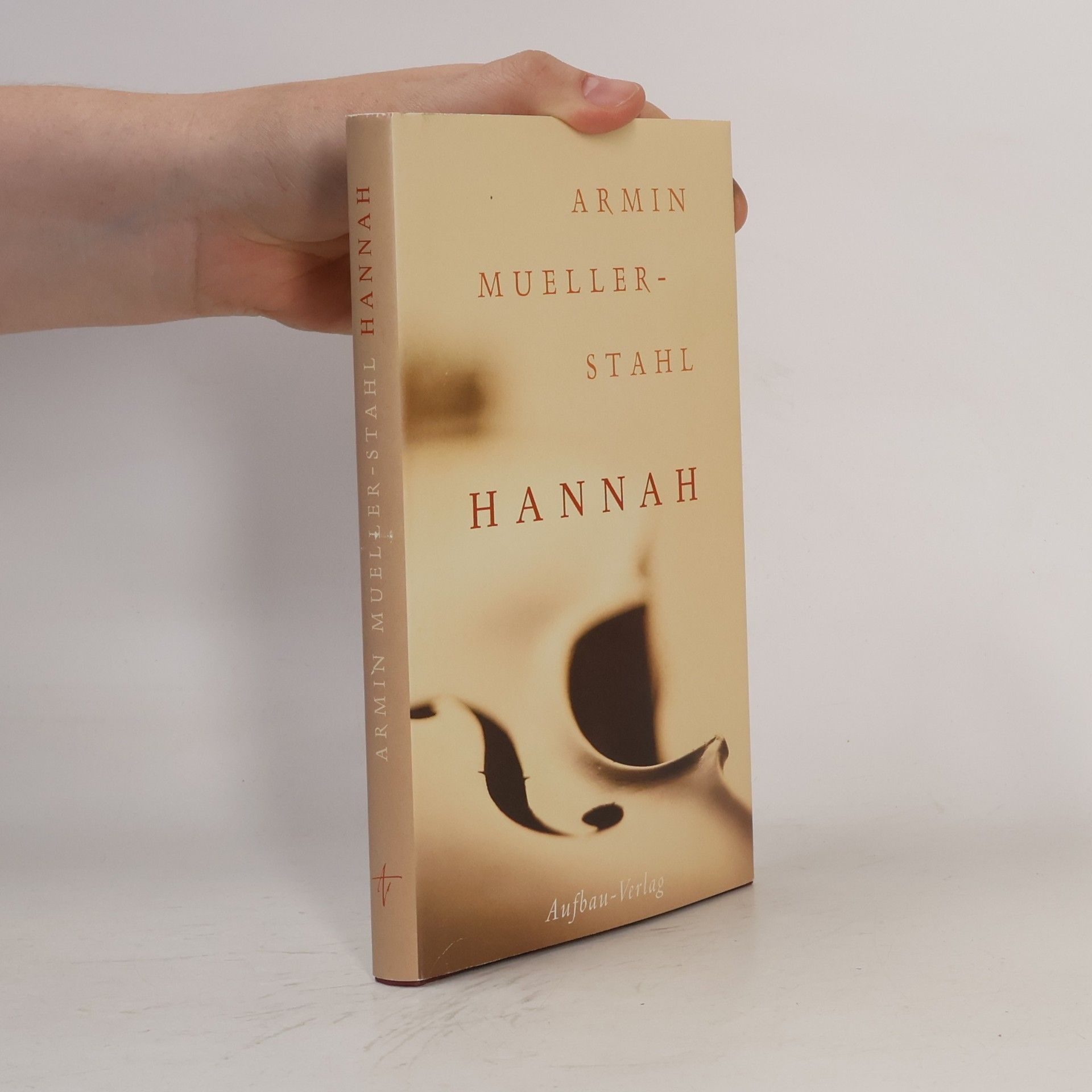 Armin Mueller-Stahl Hannah