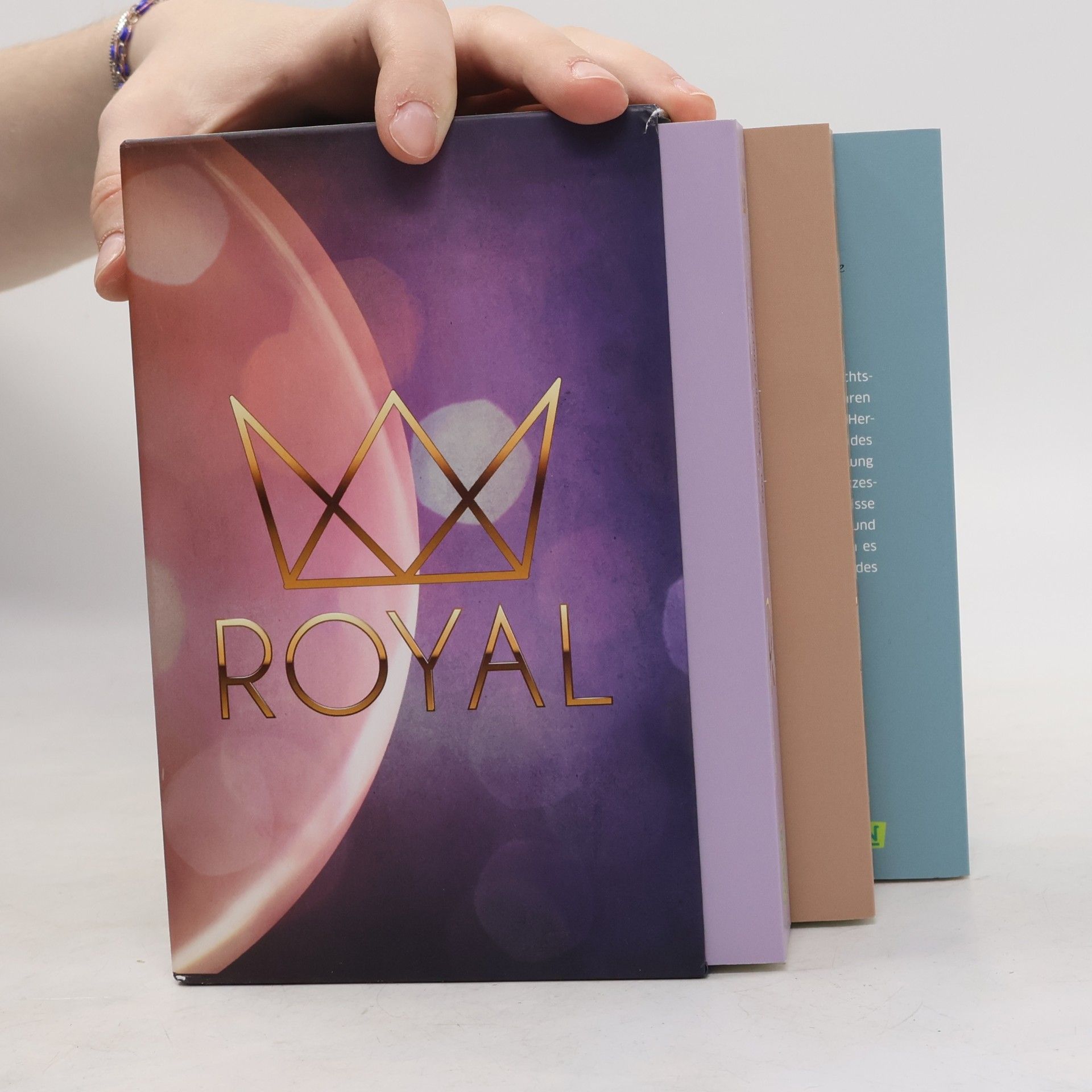 Valentina Fast Royal 1-3 im Box