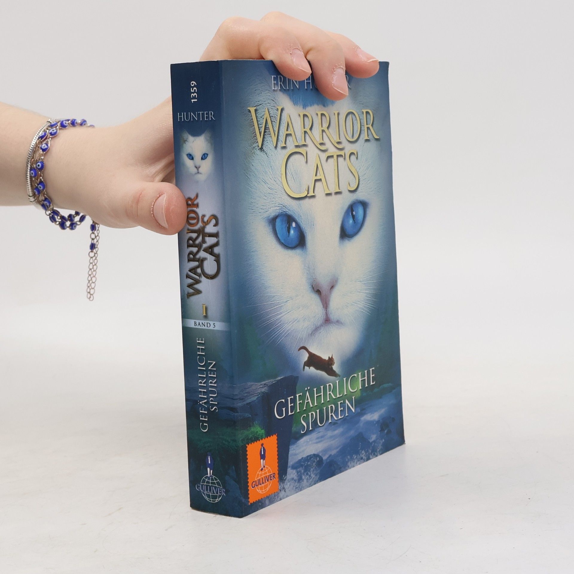 Erin Hunter Warrior Cats. Gefährliche Spuren